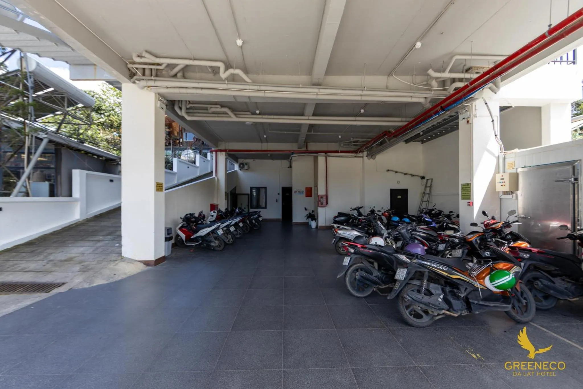 Parking in GREENECO DA LAT HOTEL - Khách sạn Green Eco Đà Lạt
