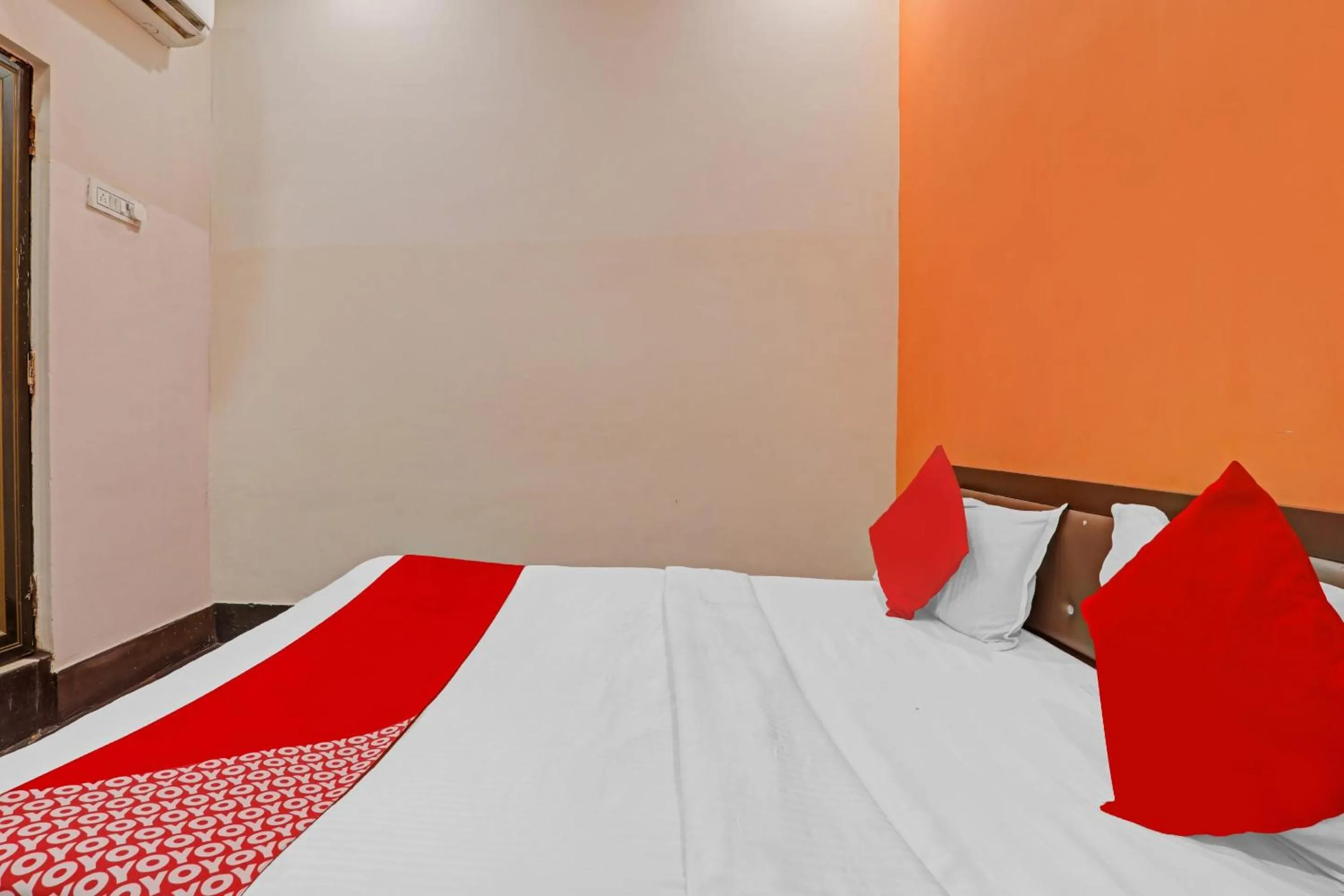 Bedroom, Bed in Hotel O New Pacifica Grand