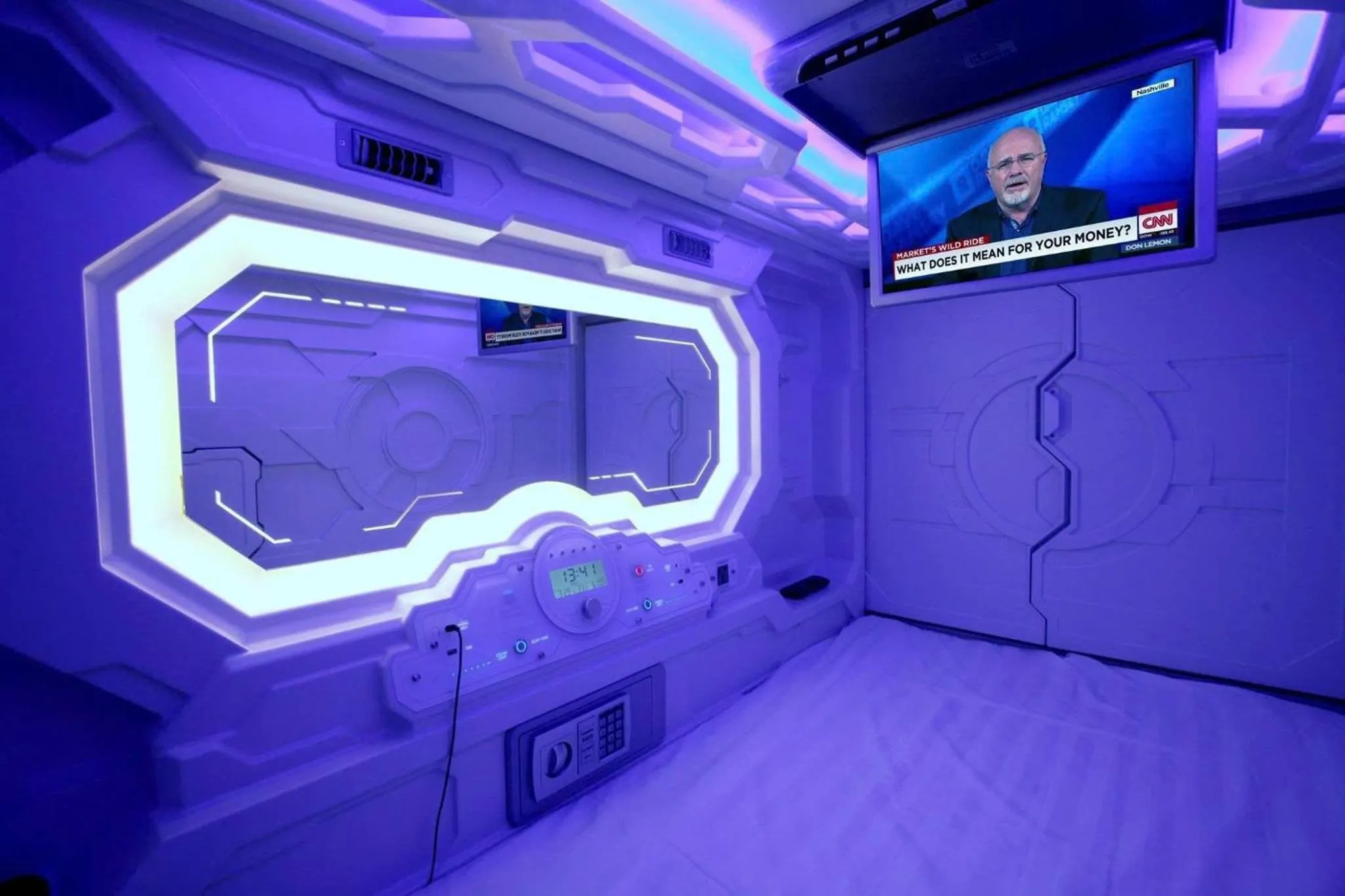 TV and multimedia, Bed in Capsule Riverside