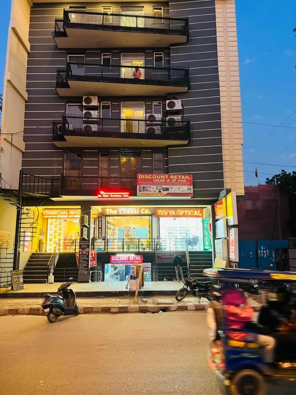 Property building in Hotel RIVERB