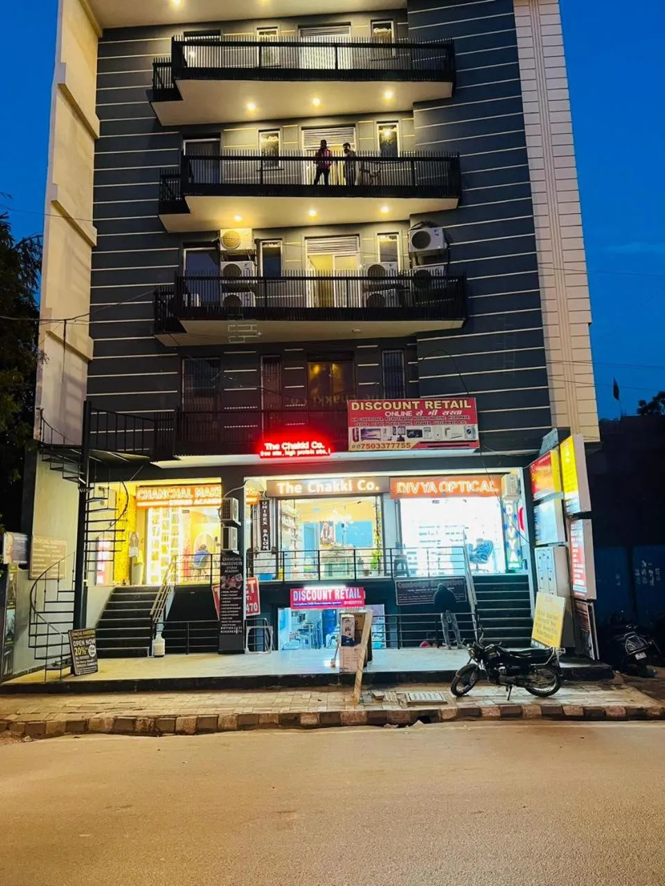 Property building in Hotel RIVERB