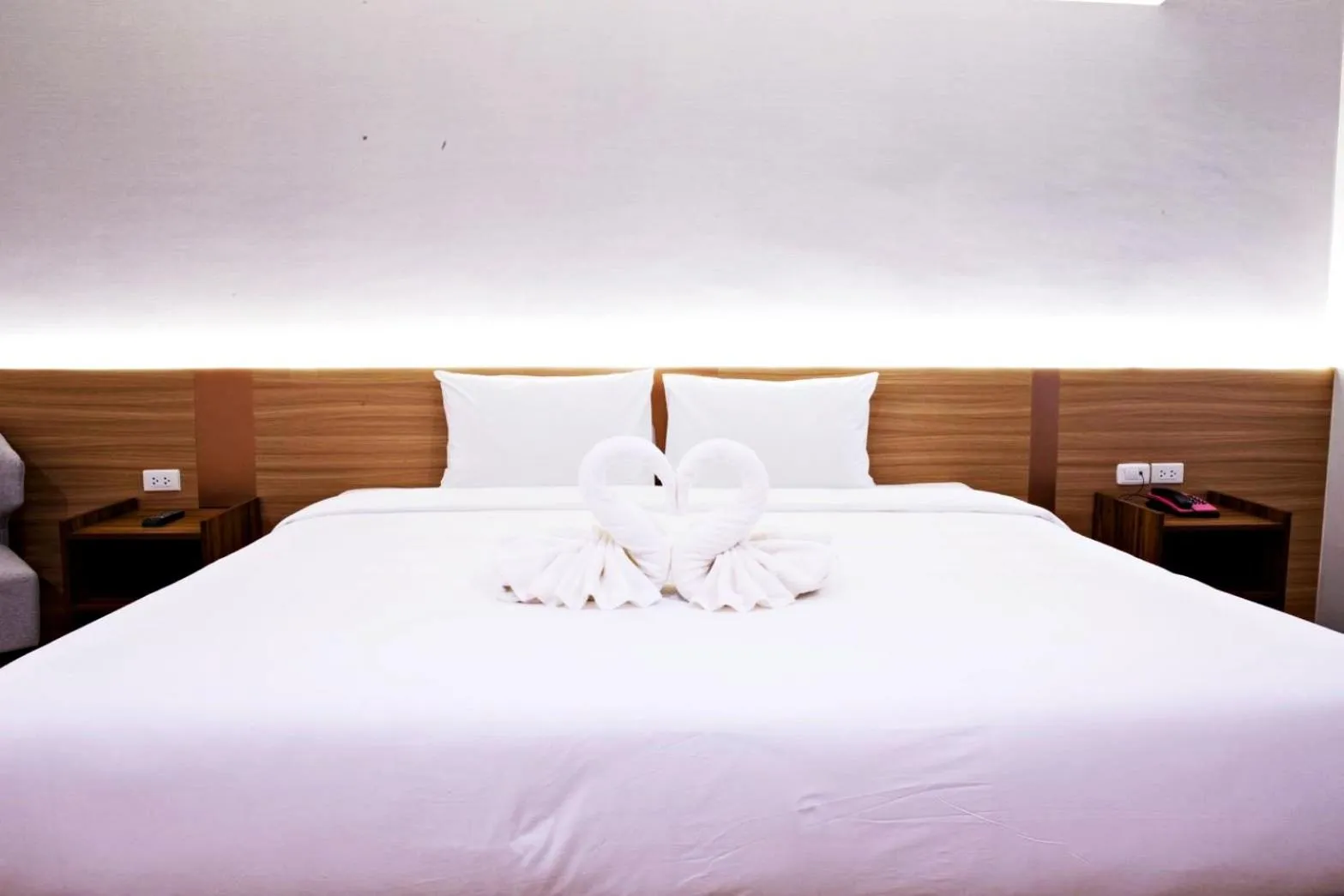 Bed in Le Srivaree Suvarnabhumi Airport Hotel