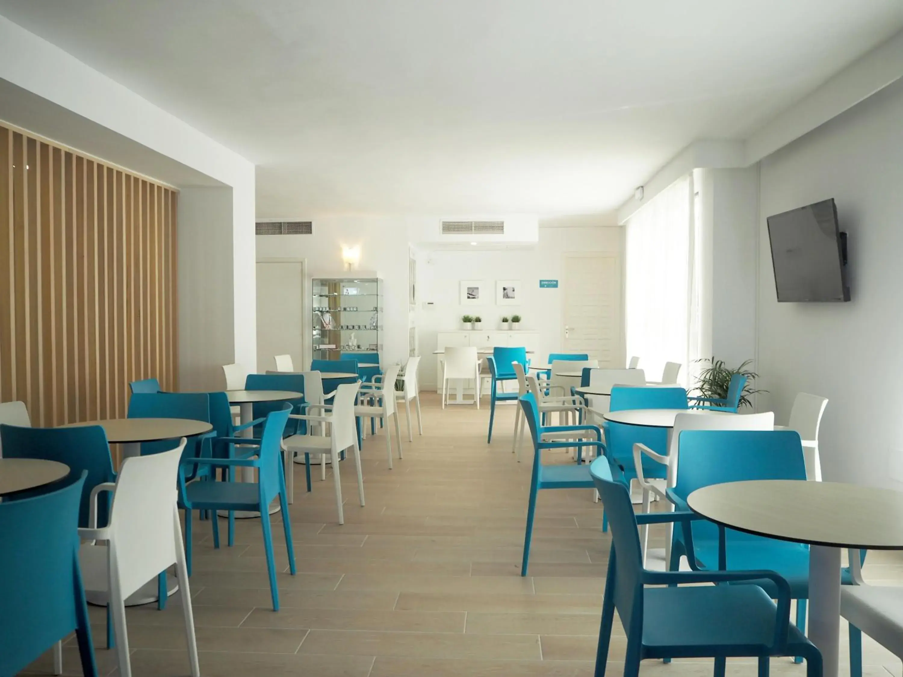 Lounge or bar in BLUESEA Costa Verde Lounge or bar in BLUESEA Costa Verde