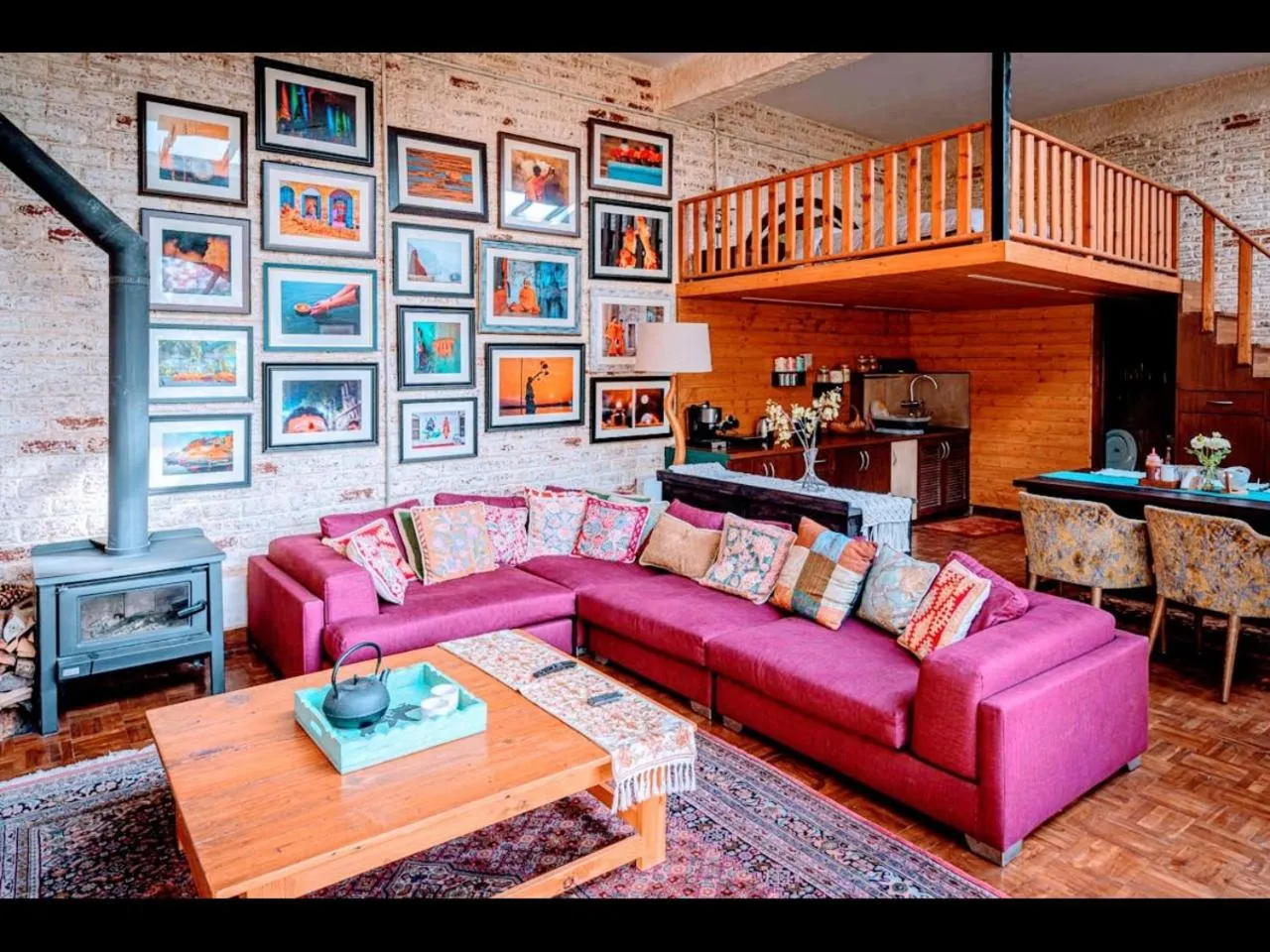 Living room in SaffronStays Ekam Walnut Suite, Chail