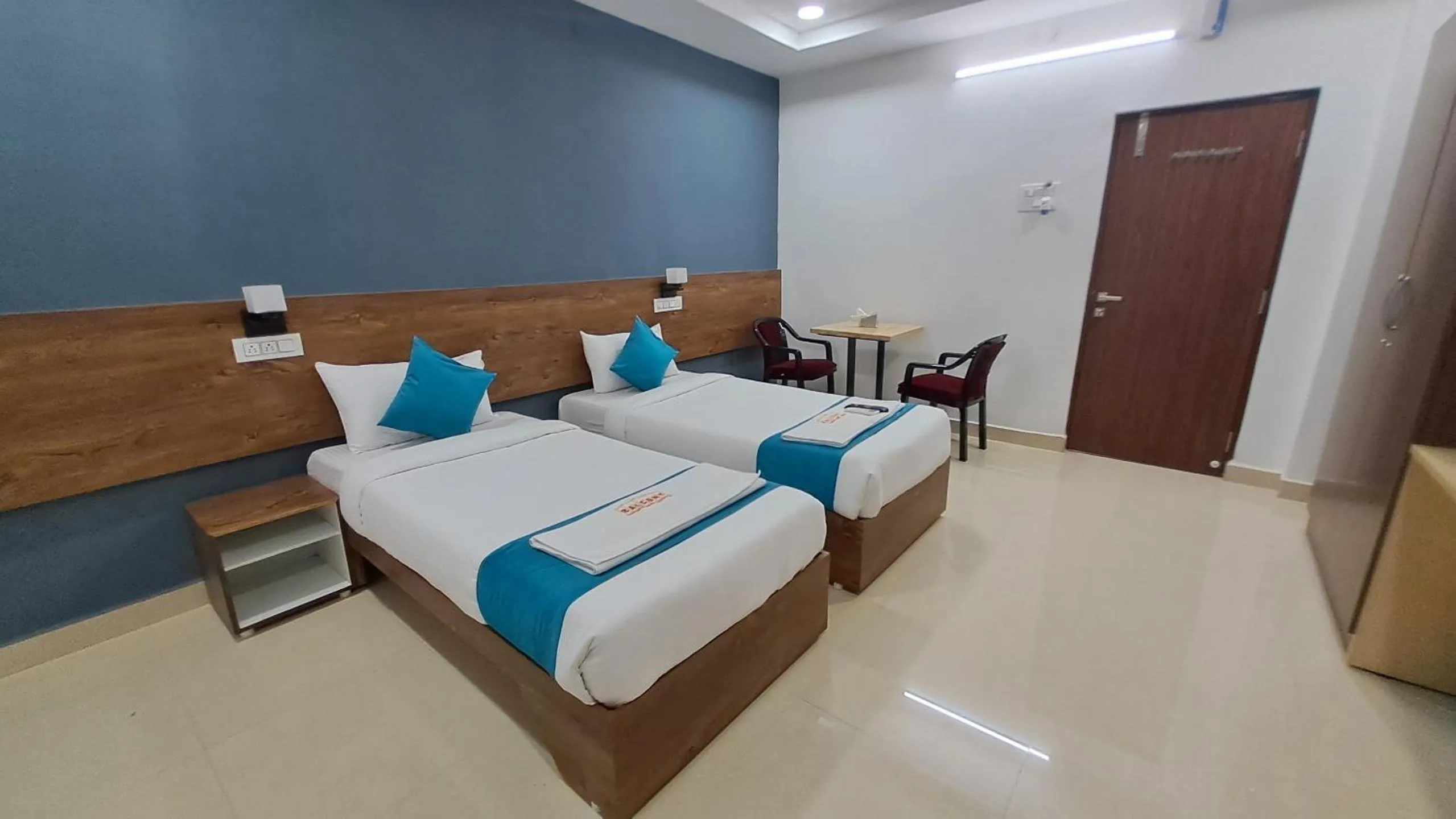 Bed in The Balcony Hotel