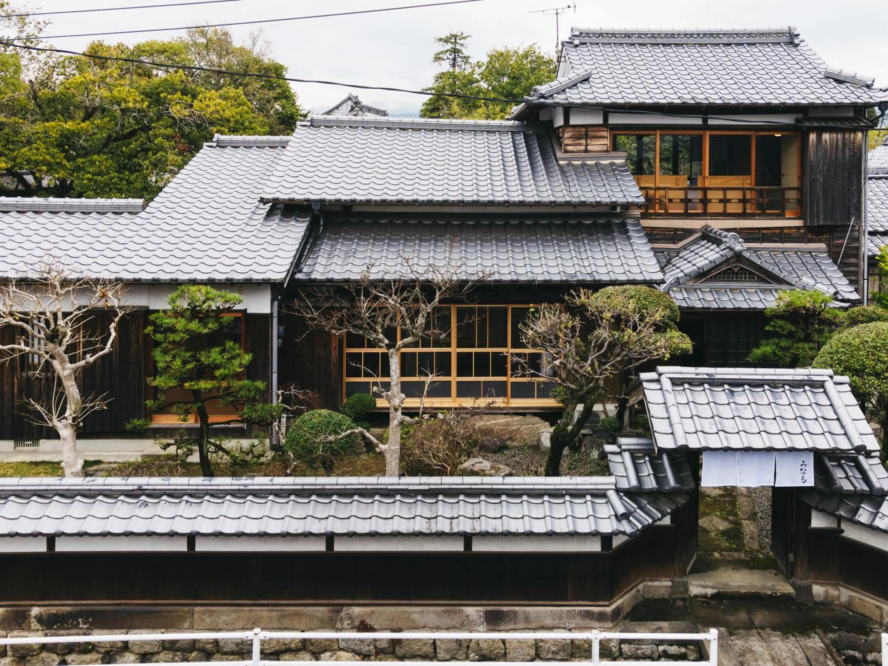 Property building in Minamo