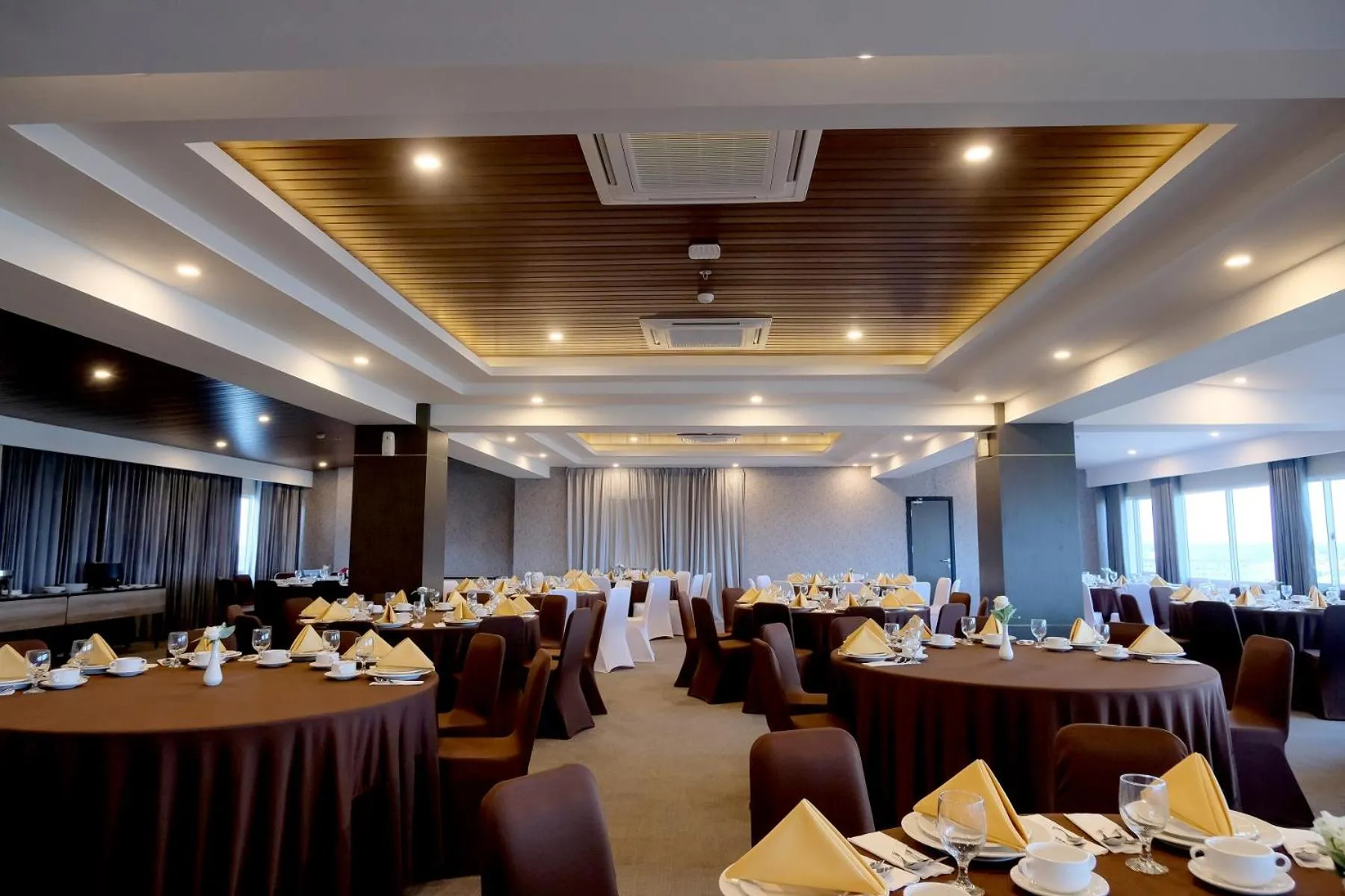 Banquet/Function facilities in Azana Asia Hotel Cilacap