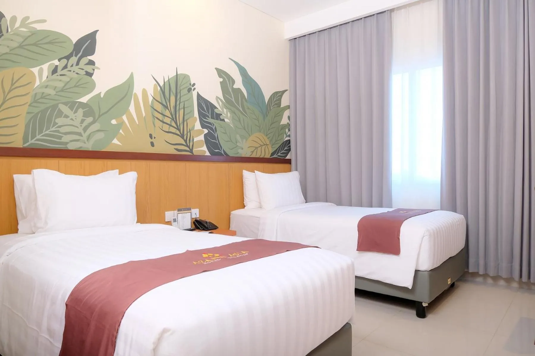 Bedroom, Bed in Azana Asia Hotel Cilacap