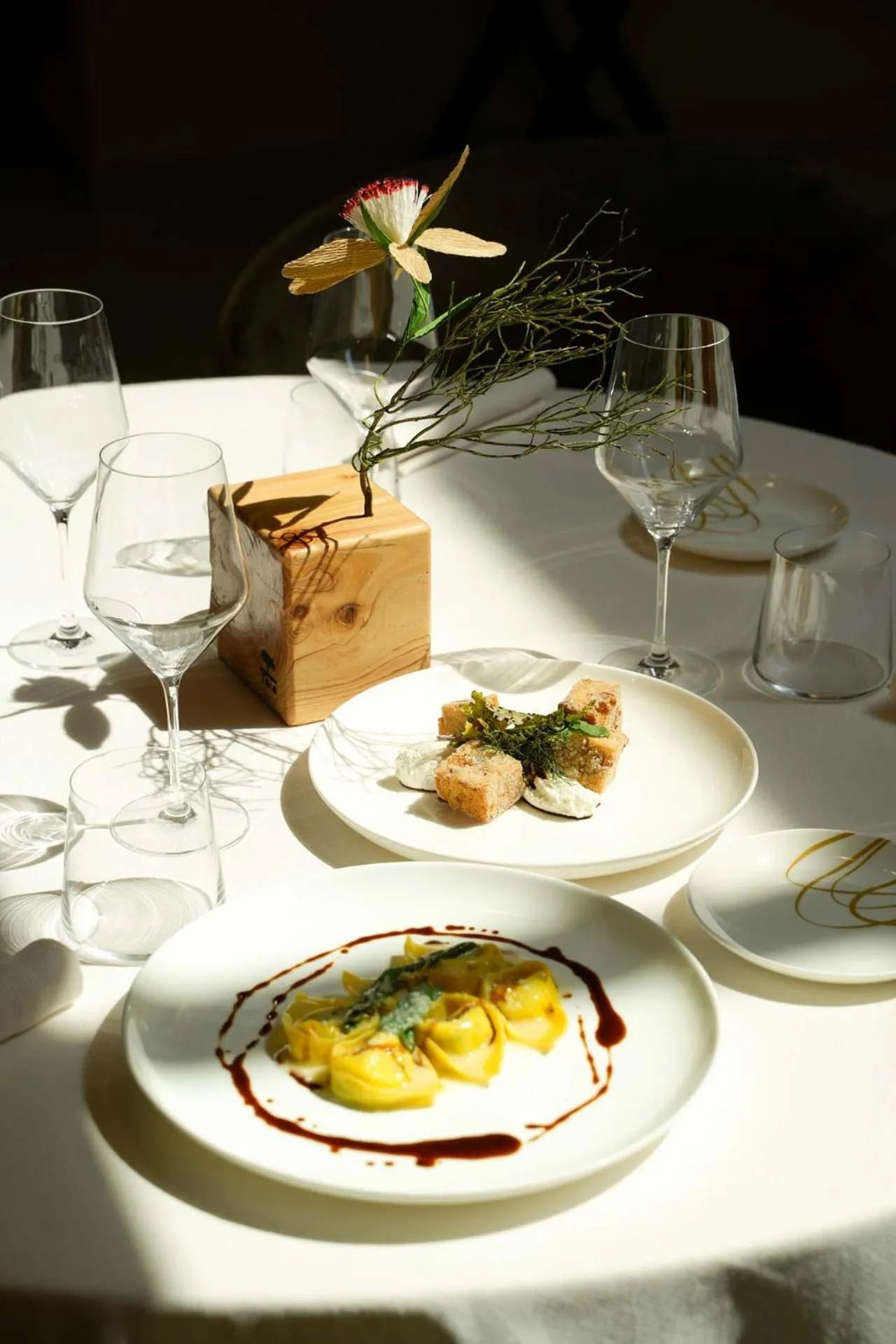 Restaurant/places to eat in RMH Modena Raffaello