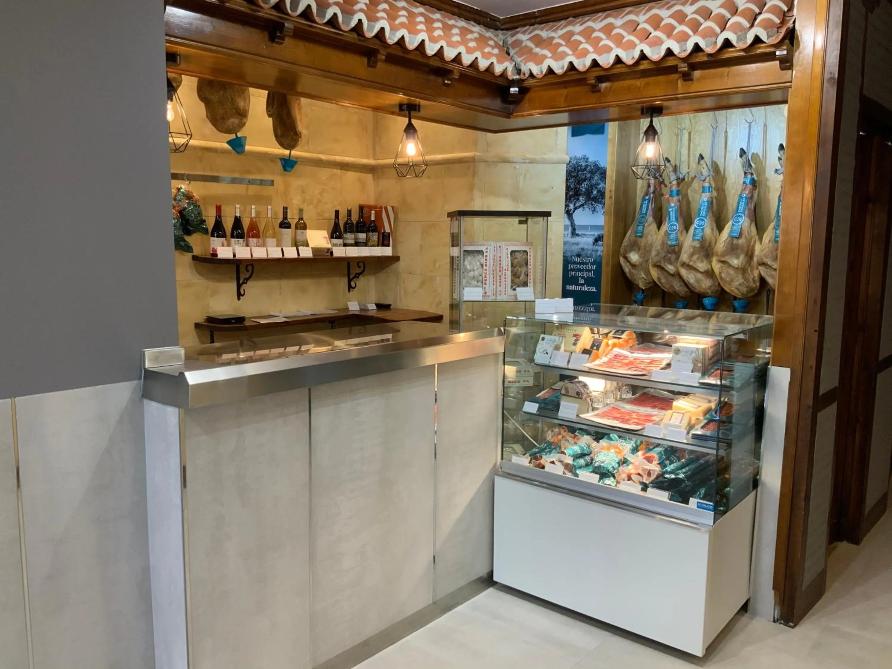 On-site shops in Hotel Mozárbez Salamanca