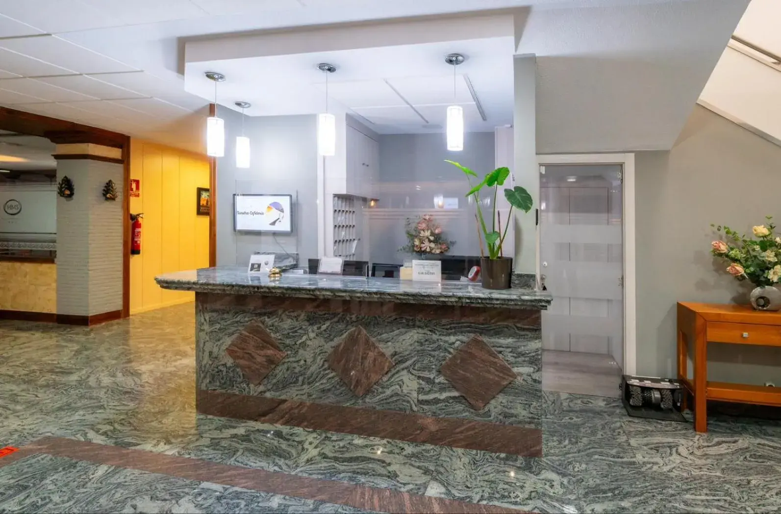 Lobby or reception in Hotel Mozárbez Salamanca Lobby or reception in Hotel Mozárbez Salamanca