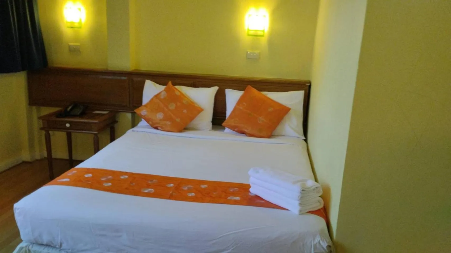 Bed in Asia Inn Bangkok 2022