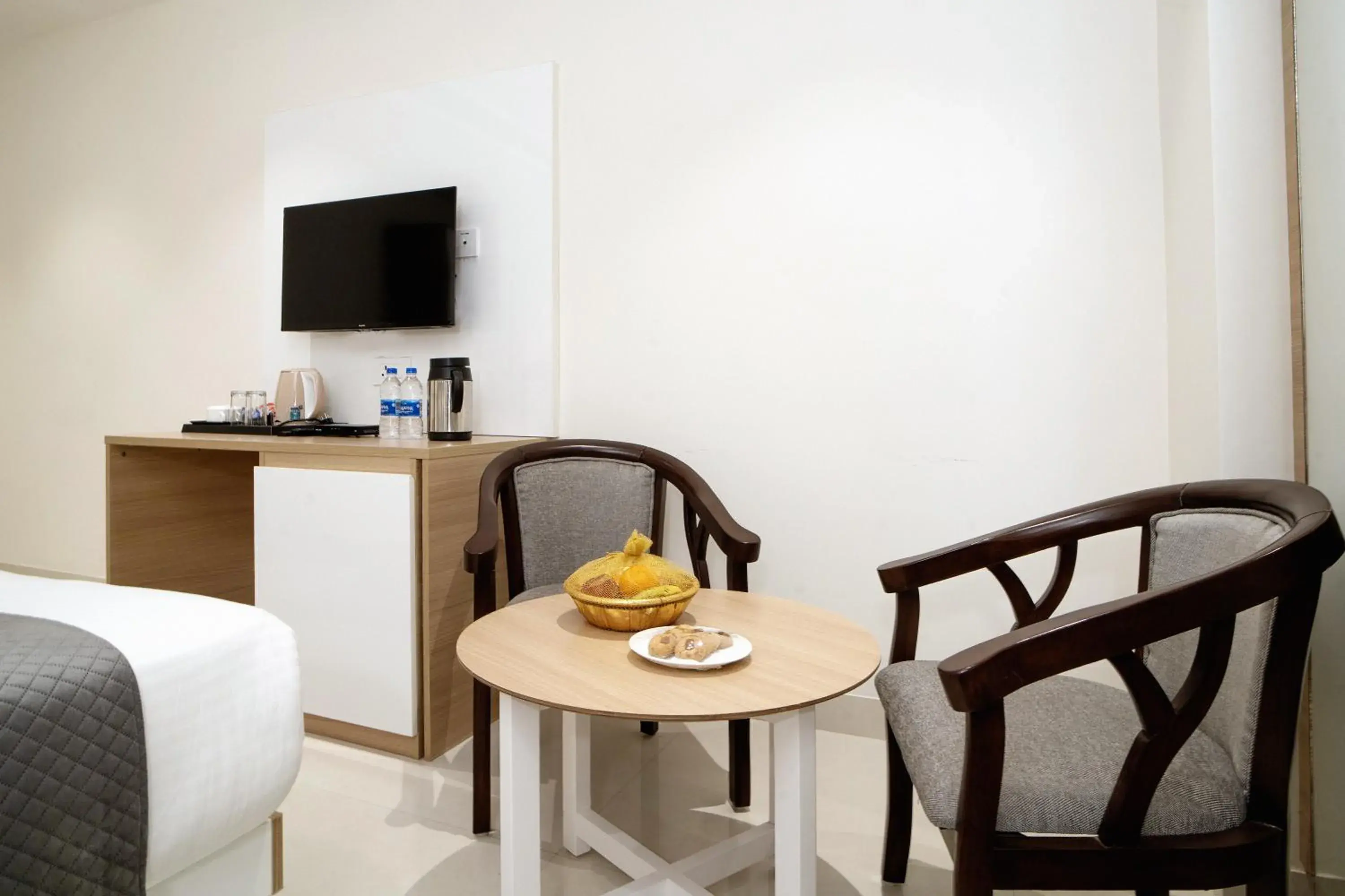 TV and multimedia in THE MANGAL VIEW RESIDENCY - A Luxury Boutique Business Hotel TV and multimedia in THE MANGAL VIEW RESIDENCY - A Luxury Boutique Business Hotel