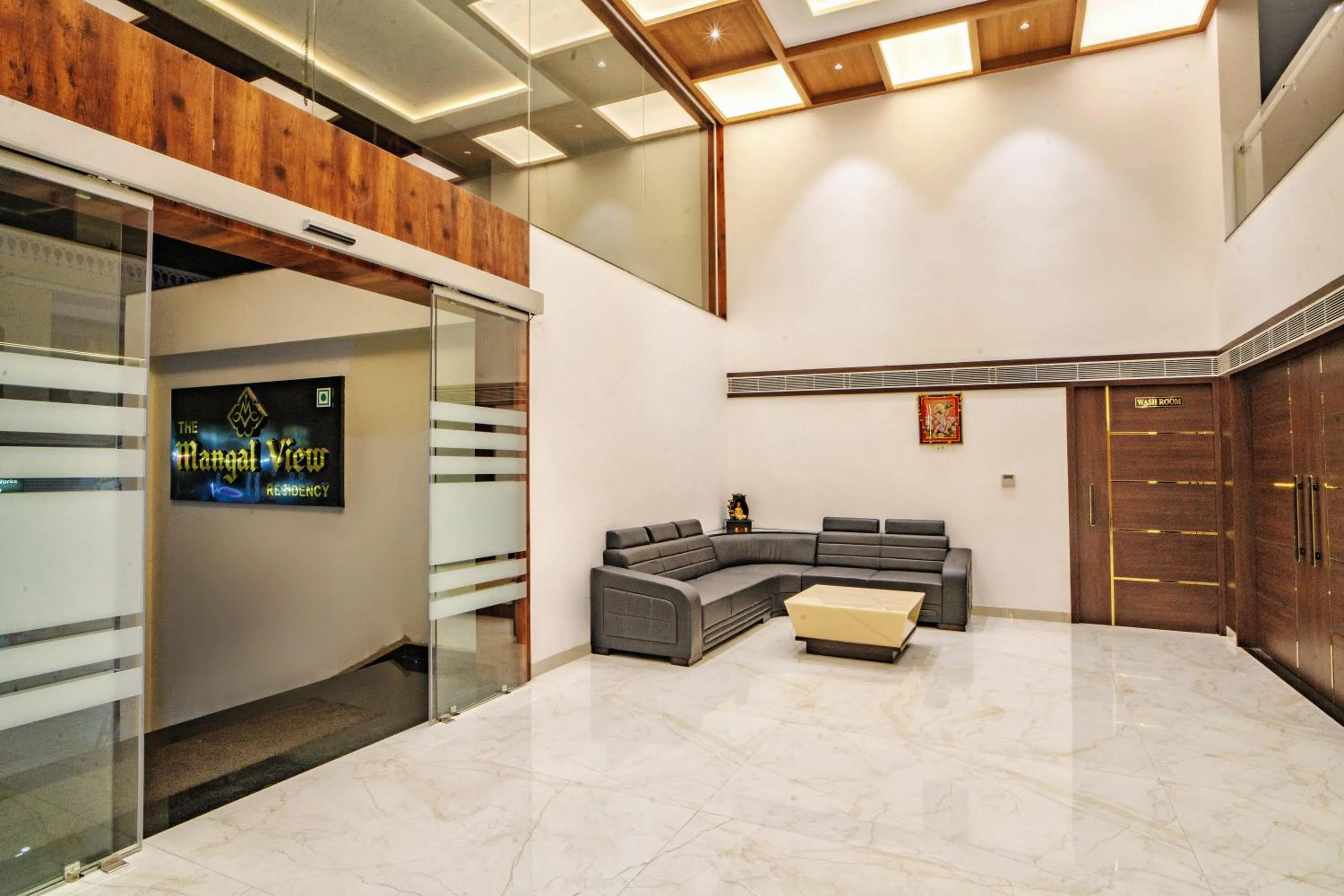 Lobby or reception in THE MANGAL VIEW RESIDENCY - A Luxury Boutique Business Hotel