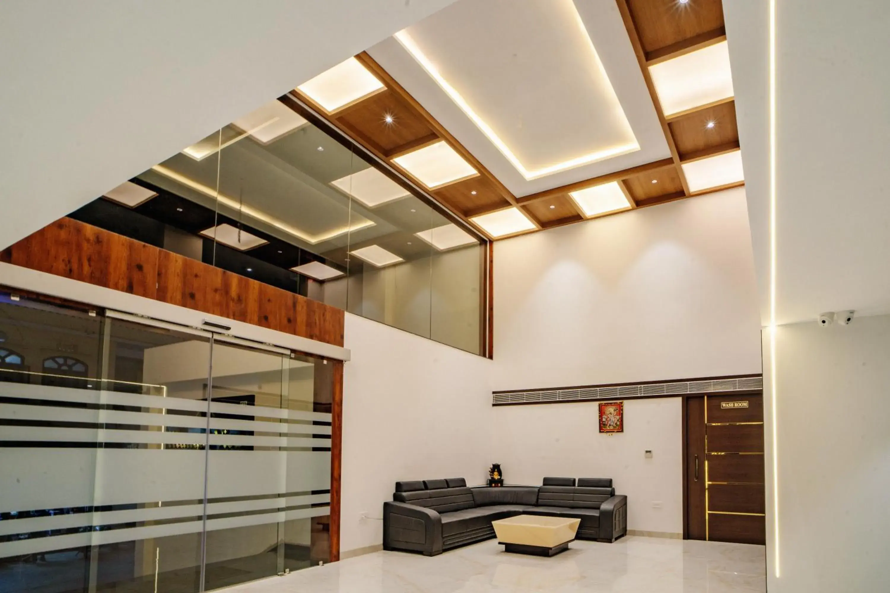 Lobby or reception in THE MANGAL VIEW RESIDENCY - A Luxury Boutique Business Hotel Lobby or reception in THE MANGAL VIEW RESIDENCY - A Luxury Boutique Business Hotel