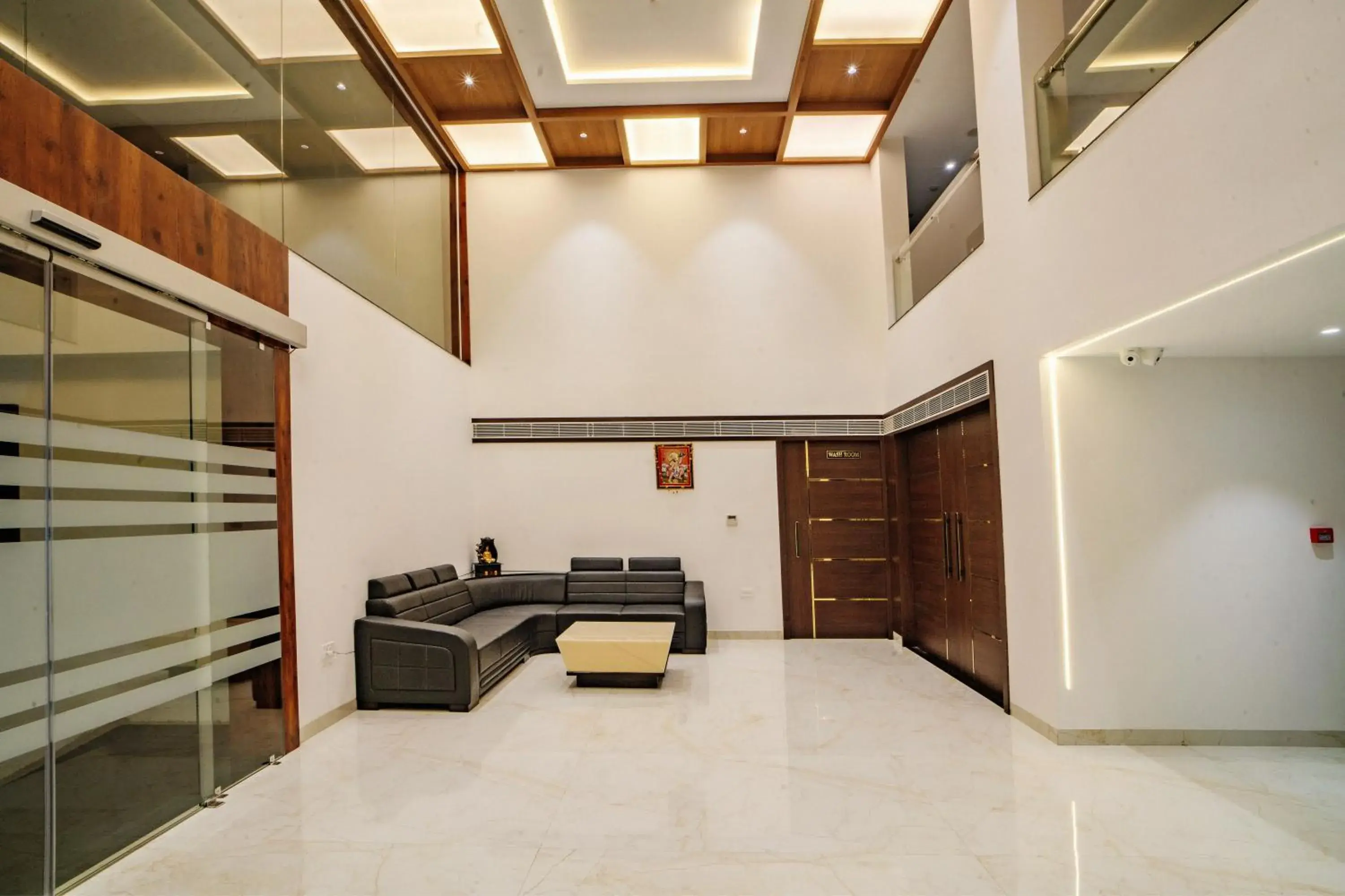Lobby or reception in THE MANGAL VIEW RESIDENCY - A Luxury Boutique Business Hotel Lobby or reception in THE MANGAL VIEW RESIDENCY - A Luxury Boutique Business Hotel