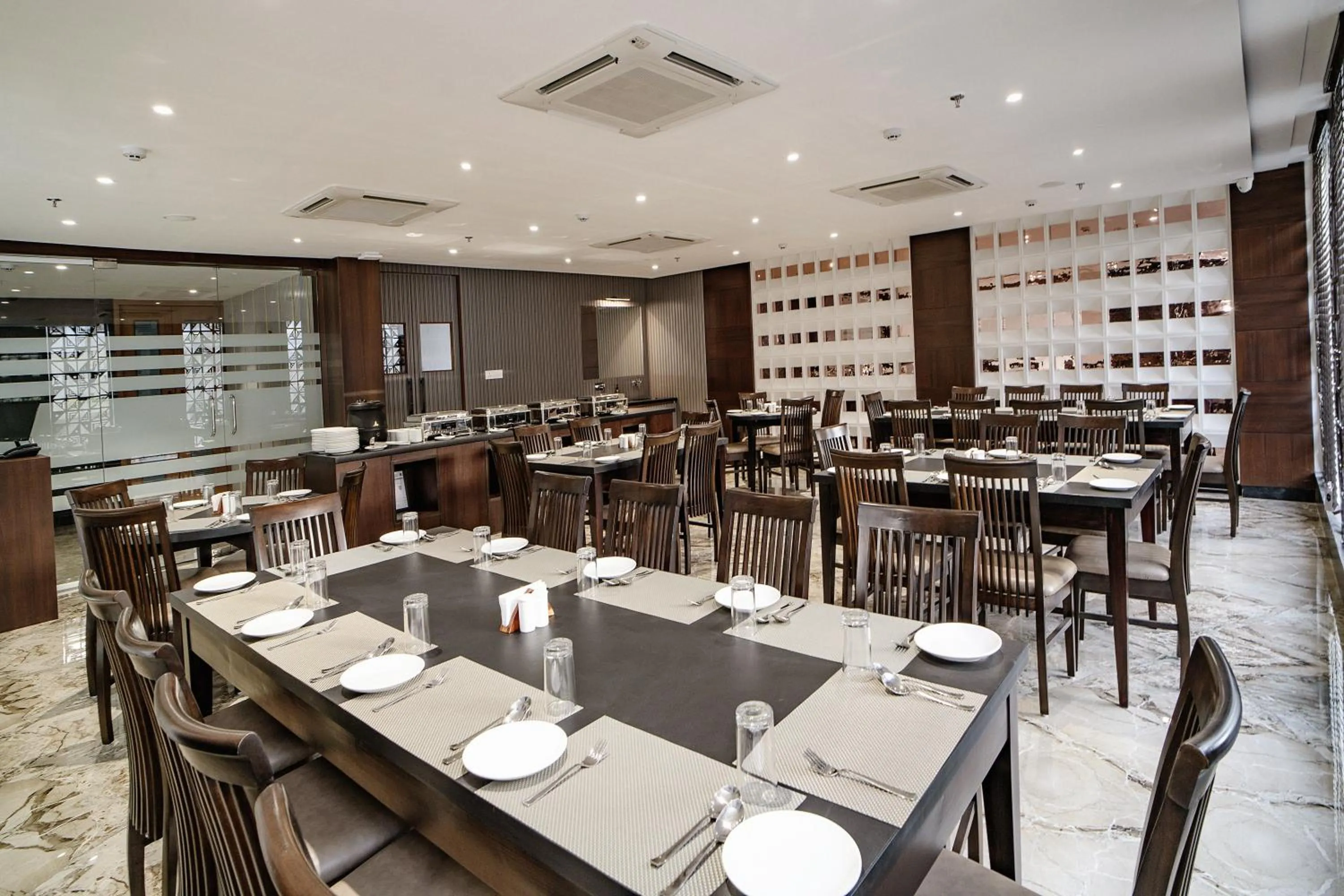 Restaurant/places to eat in THE MANGAL VIEW RESIDENCY - A Luxury Boutique Business Hotel