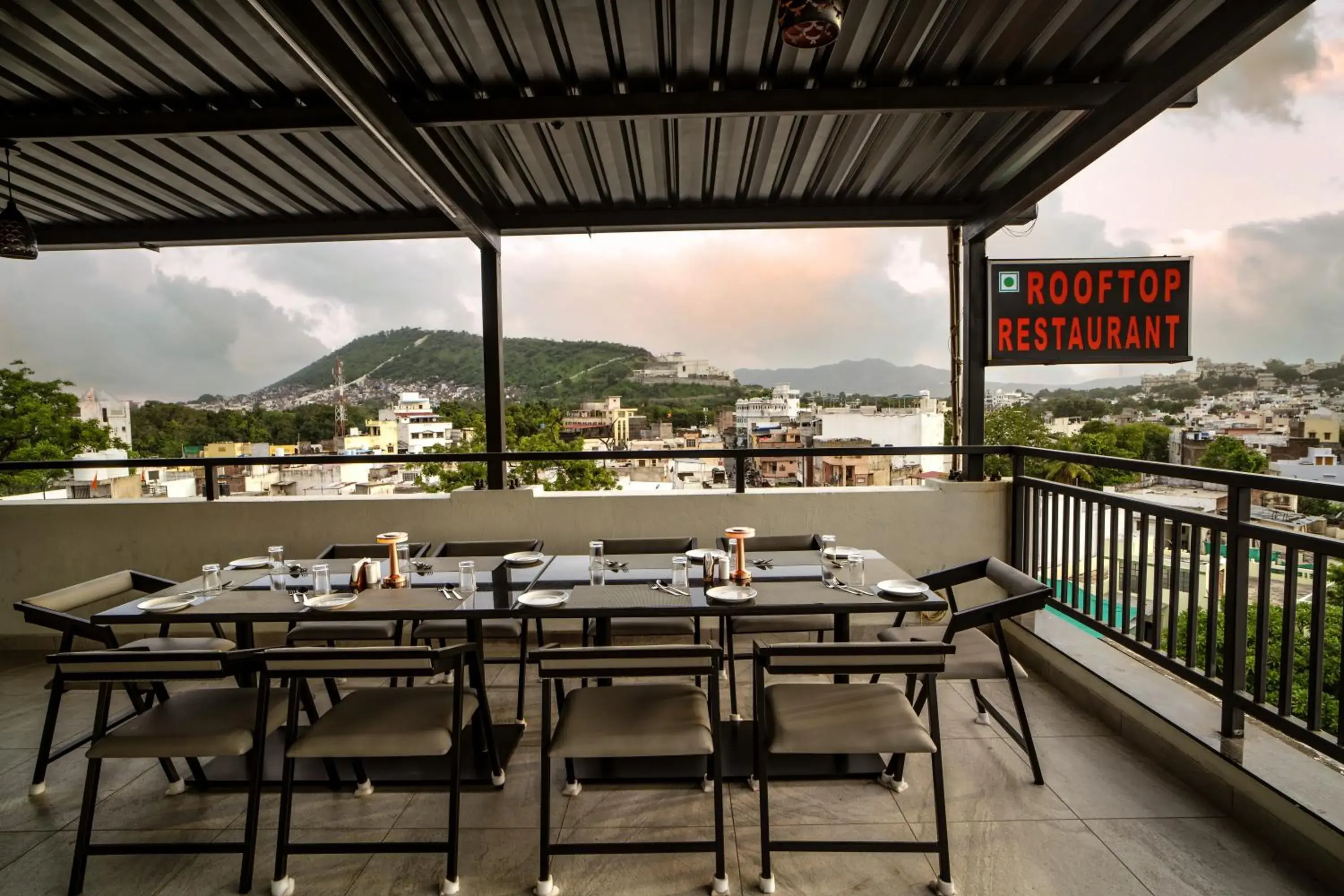 Restaurant/places to eat in THE MANGAL VIEW RESIDENCY - A Luxury Boutique Business Hotel Restaurant/places to eat in THE MANGAL VIEW RESIDENCY - A Luxury Boutique Business Hotel