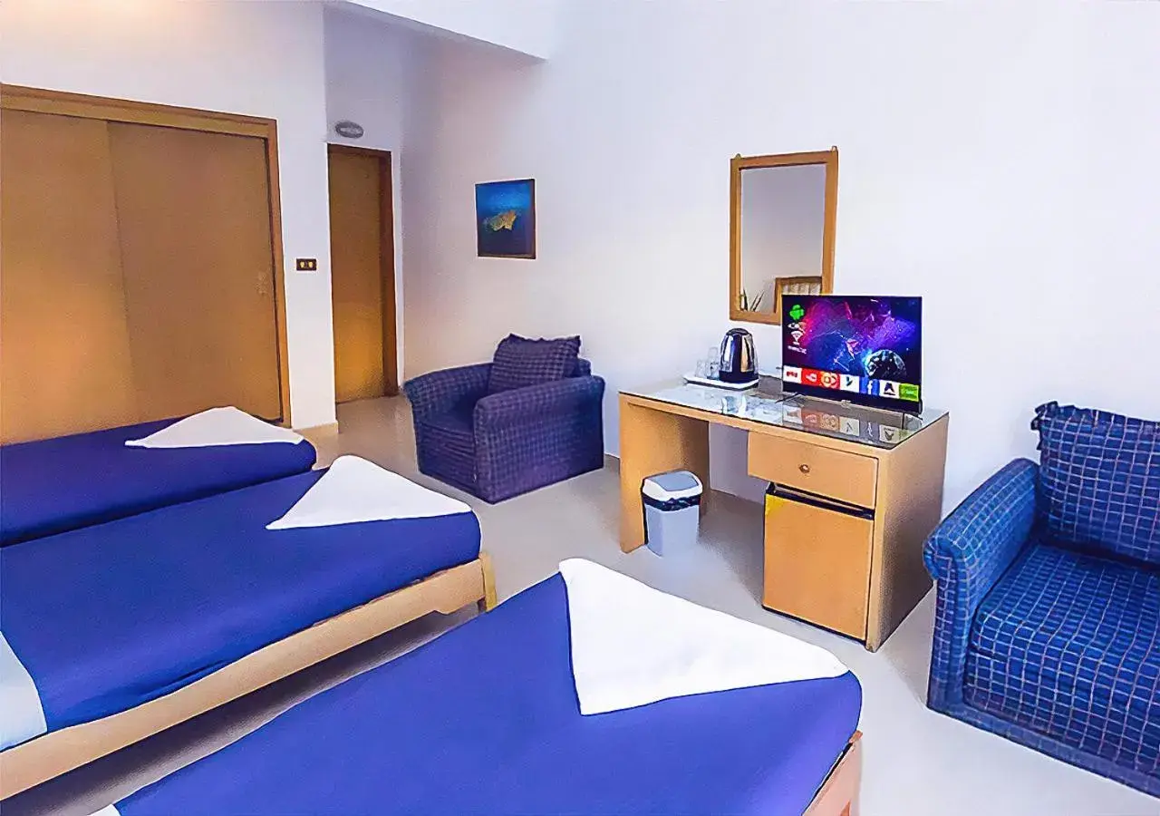 Deluxe Triple Room in Red Sea Relax Hotel Deluxe Triple Room in Red Sea Relax Hotel