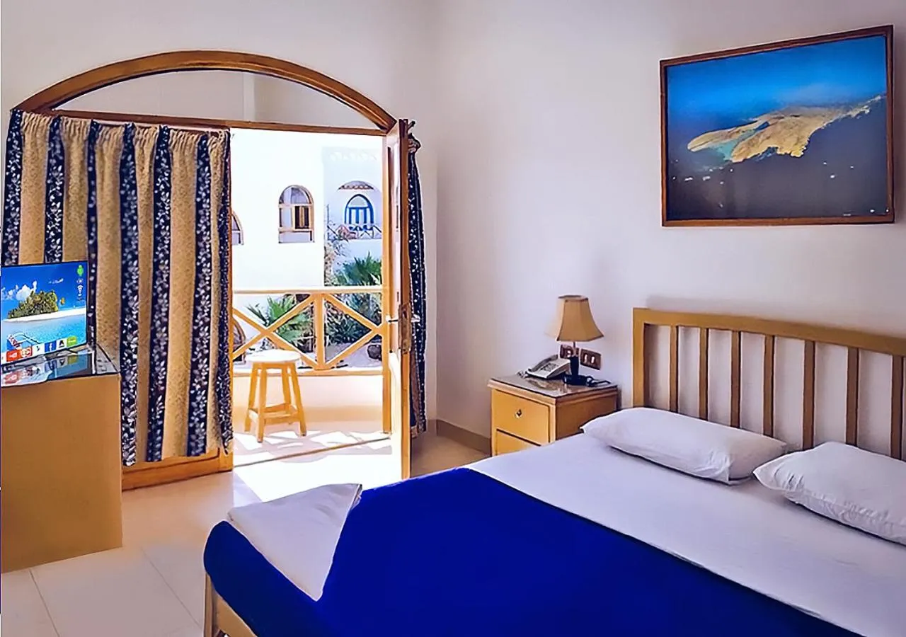 Bedroom, Bed in Red Sea Relax Hotel