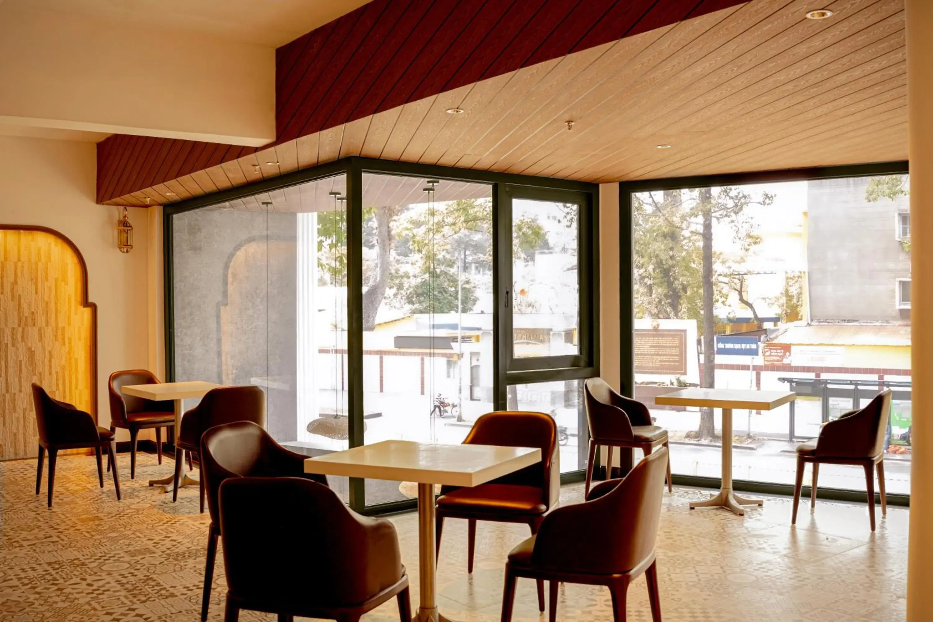 Restaurant/places to eat in Dai Nam Boutique Hotel Restaurant/places to eat in Dai Nam Boutique Hotel