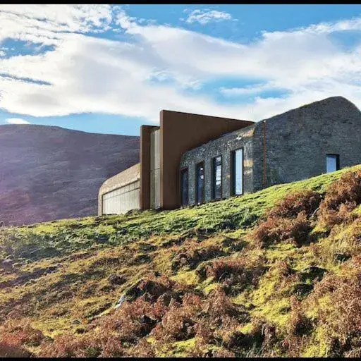 Property building in Bracken Hide Hotel Property building in Bracken Hide Hotel