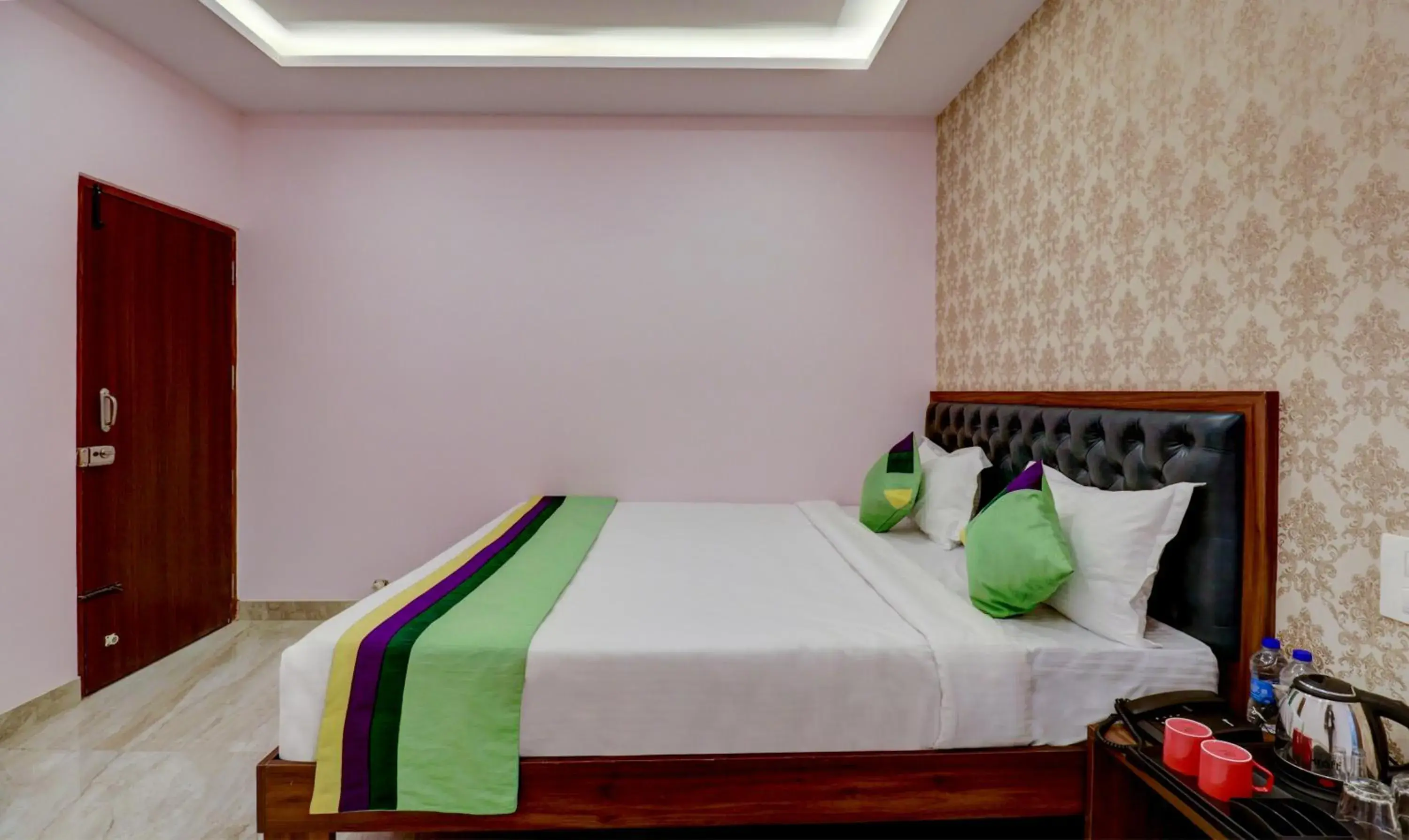 Bedroom, Bed in Treebo Three Street Inn Bedroom, Bed in Treebo Three Street Inn