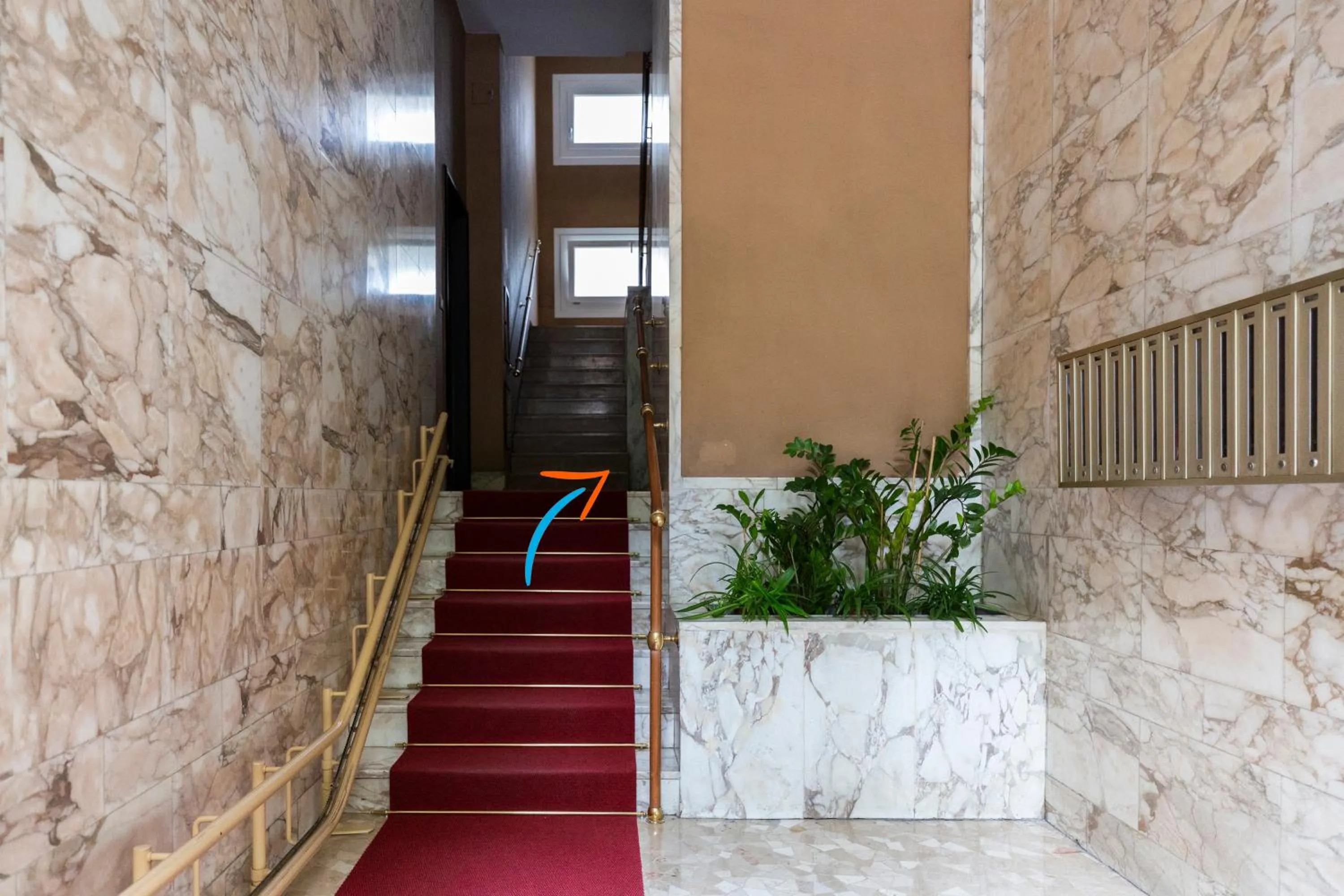Facade/entrance in Living isola