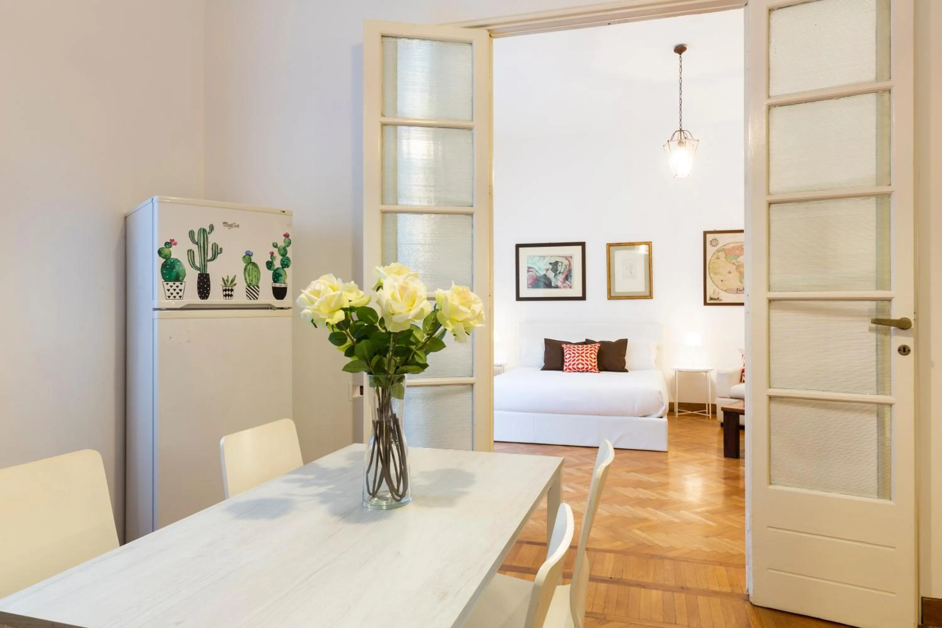 Dining area in Living isola