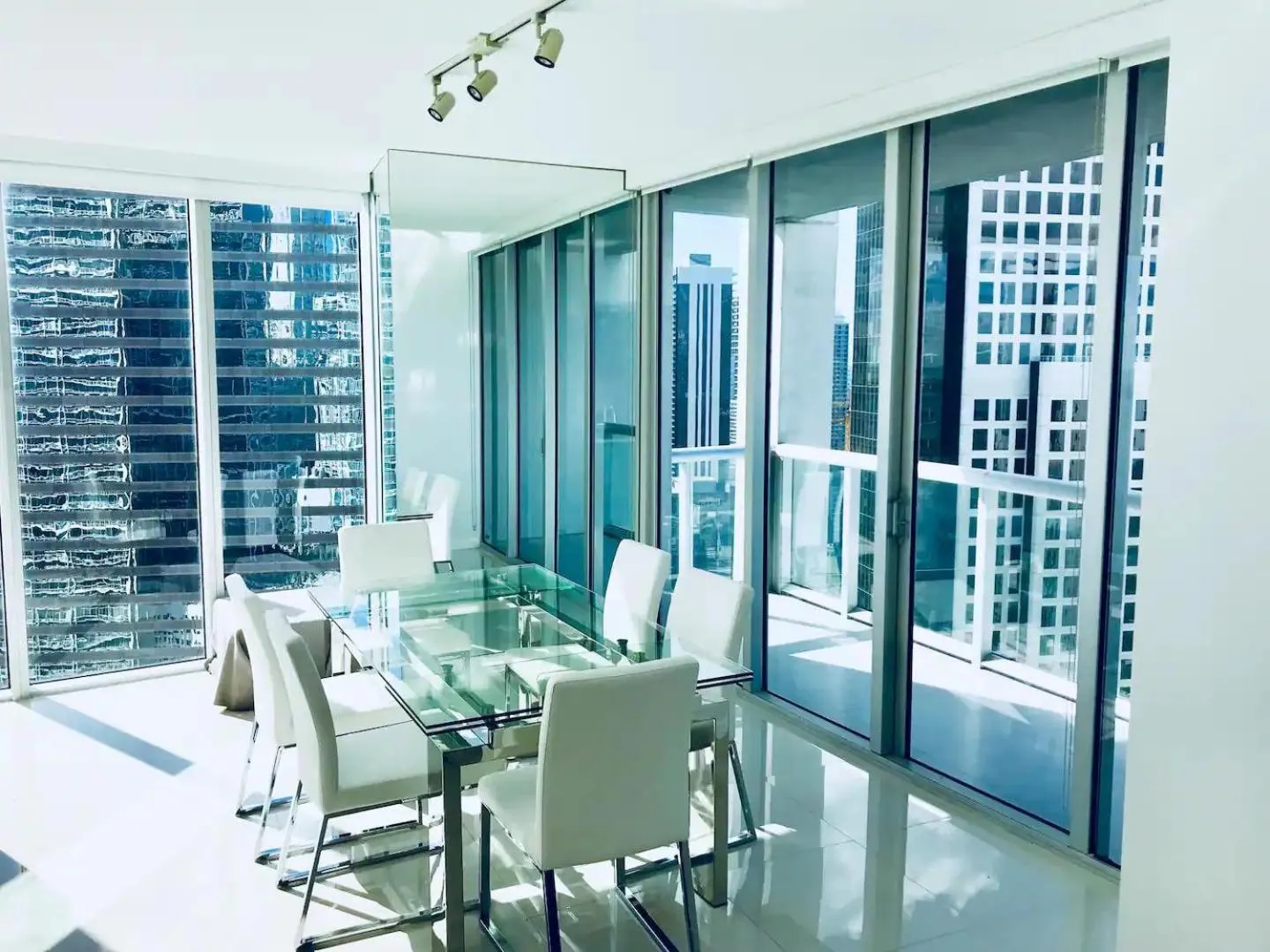 Seating area in Amazing unit Miami Brickell with Sea & City View