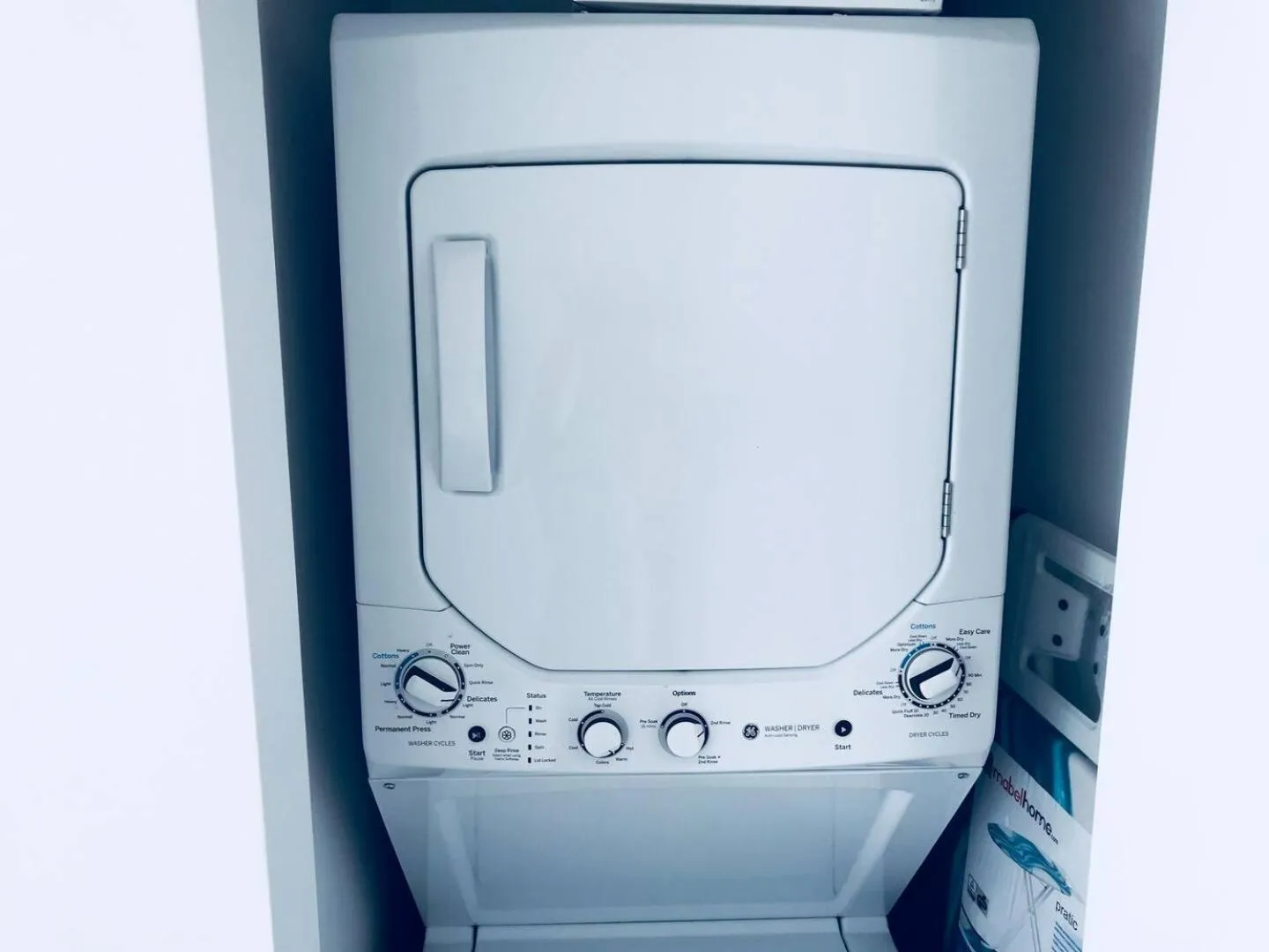 washing machine in Amazing unit Miami Brickell with Sea & City View