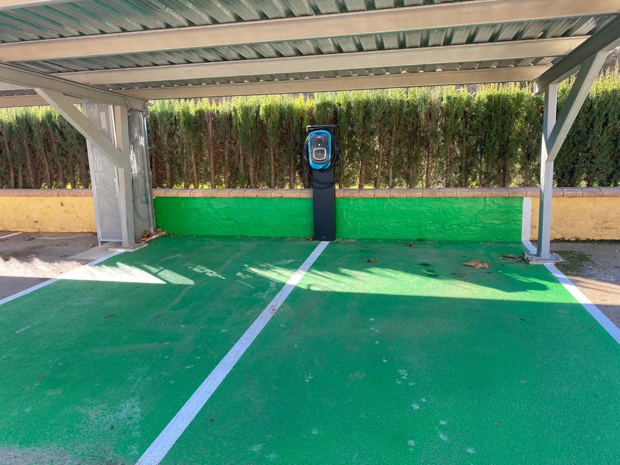 Parking in Hotel Rural Llano Piña