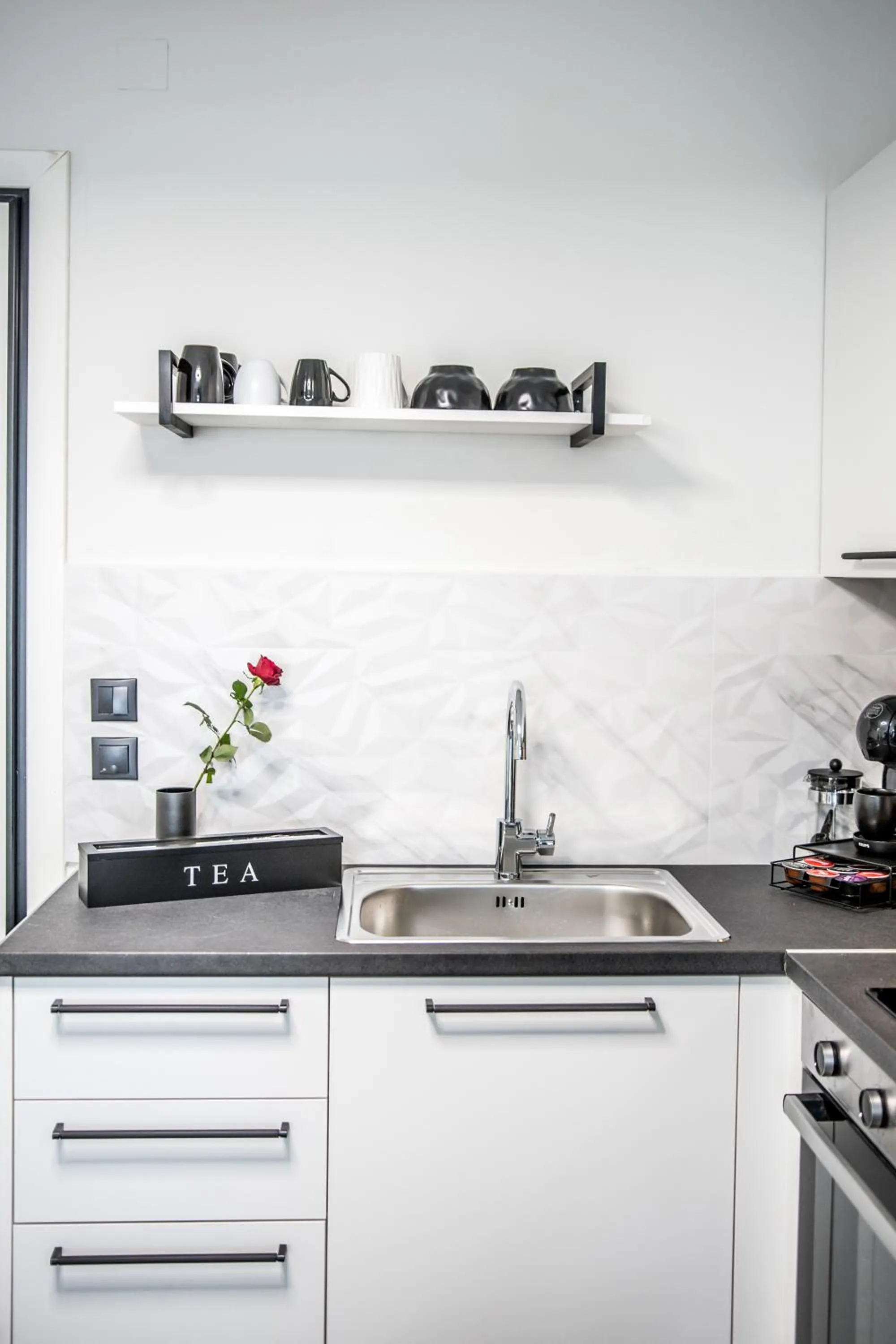 Kitchen or kitchenette in Escape Luxury Apartment