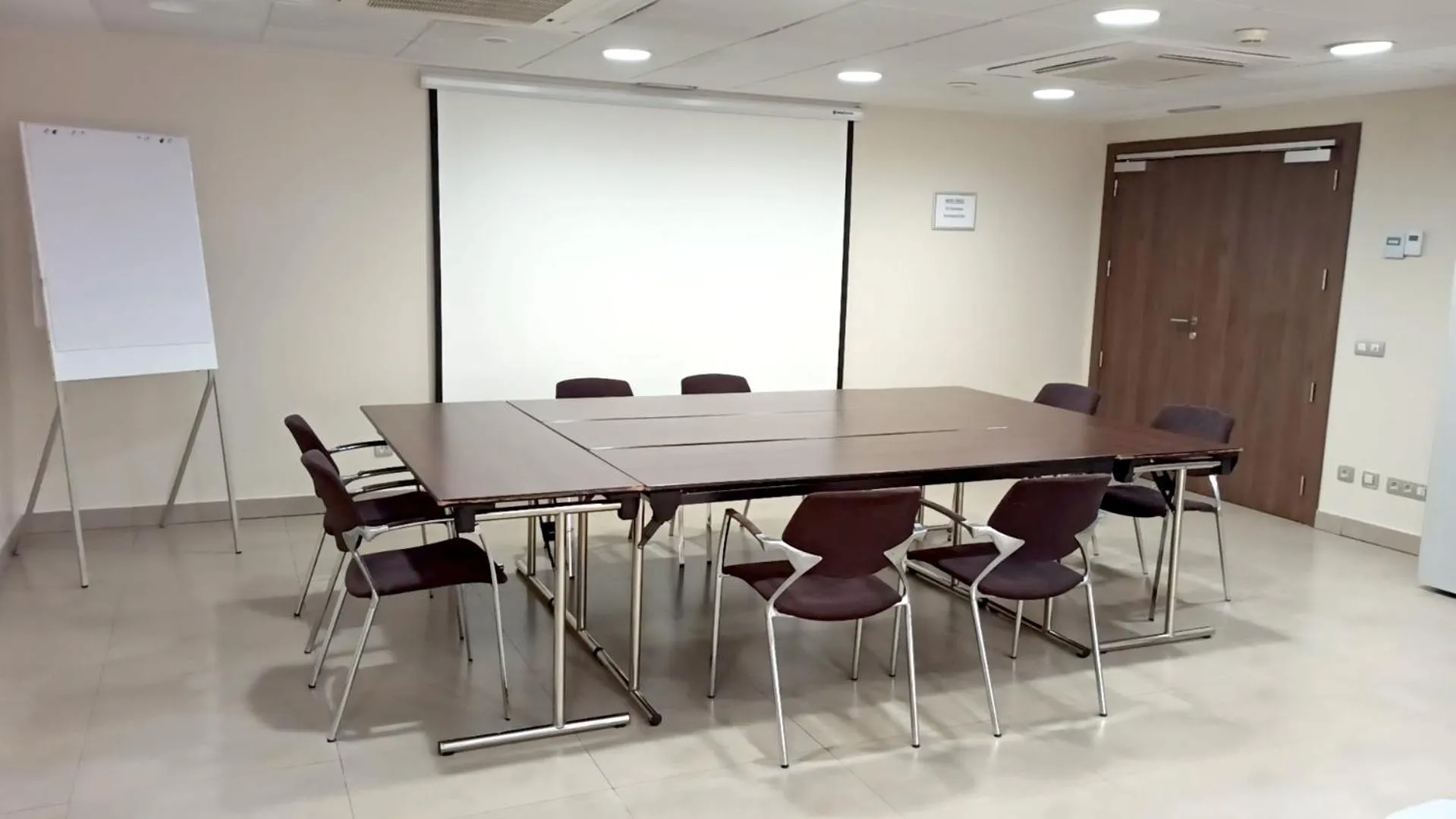 Meeting/conference room in Suites Viena Plaza de España