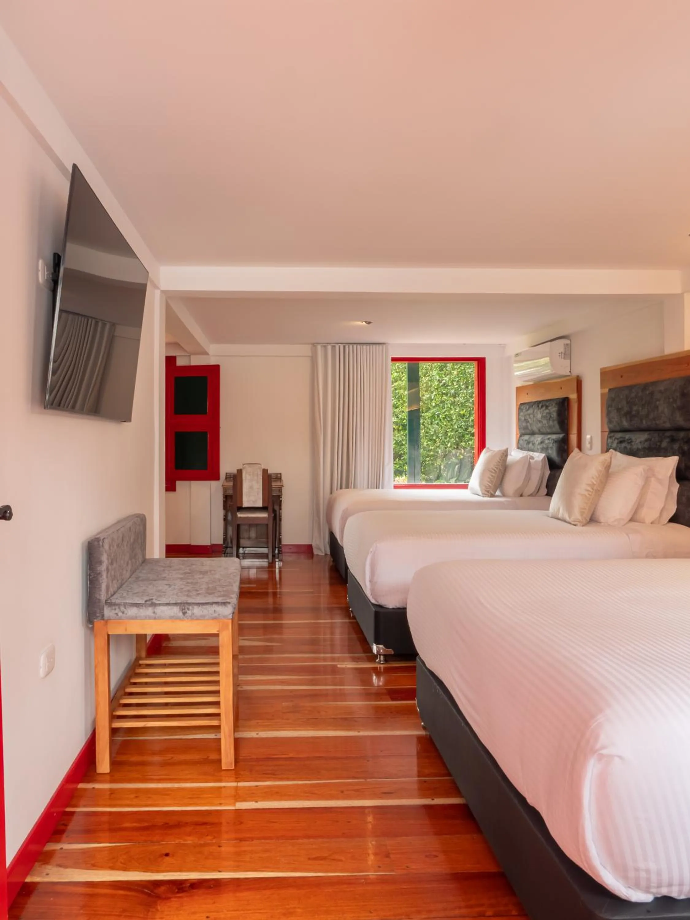 furniture, Bed in Atardeceres del Cafe