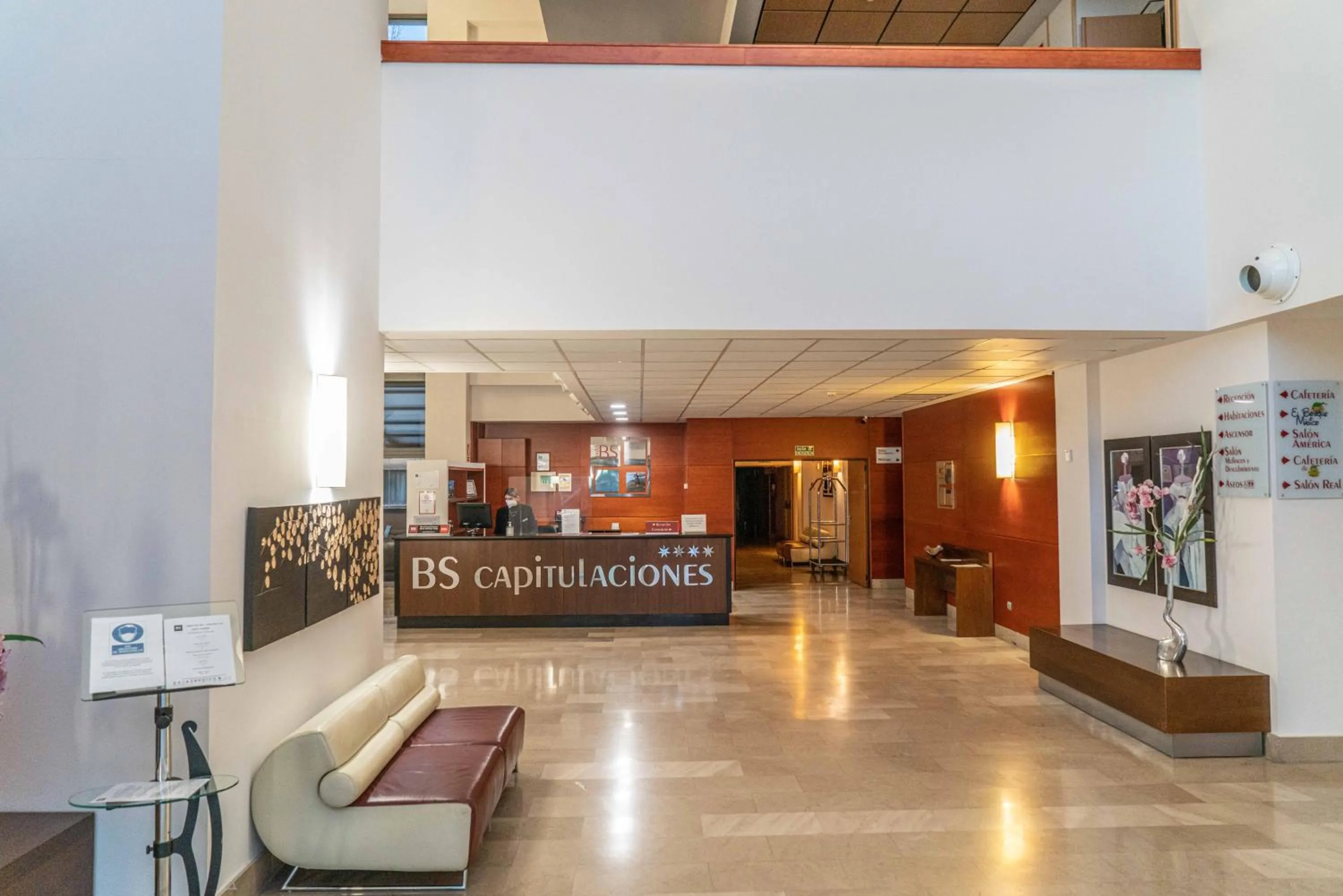 Lobby or reception in BS Capitulaciones