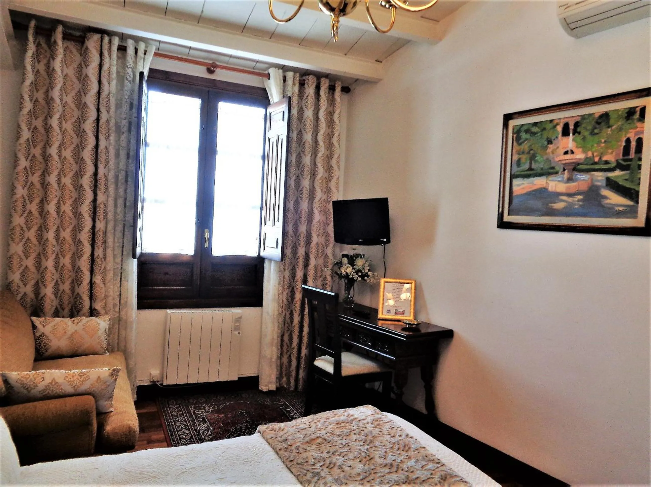 Decorative detail, Bed in Hotel Boutique Nueve Leyendas