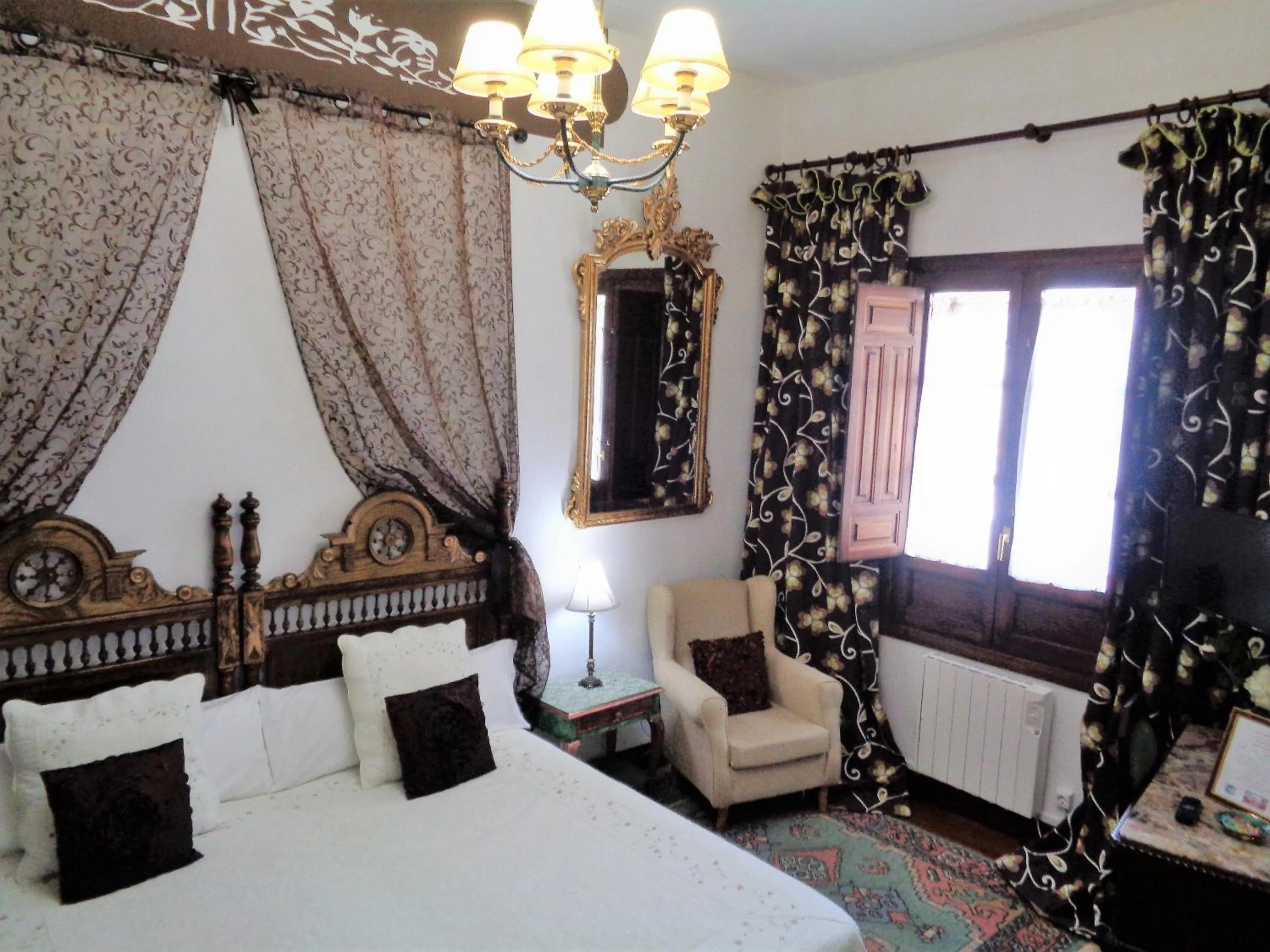 Decorative detail, Bed in Hotel Boutique Nueve Leyendas