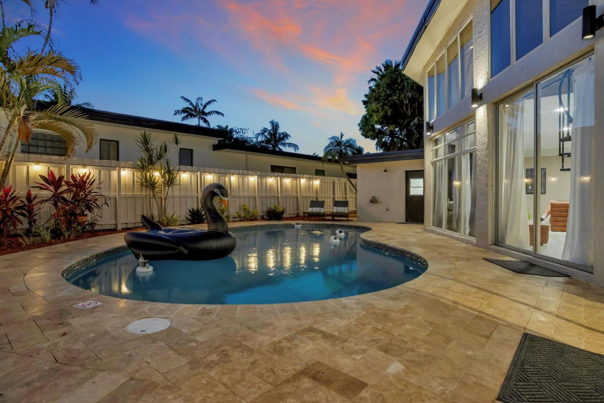 Stunning 2 Story Villa with Pool