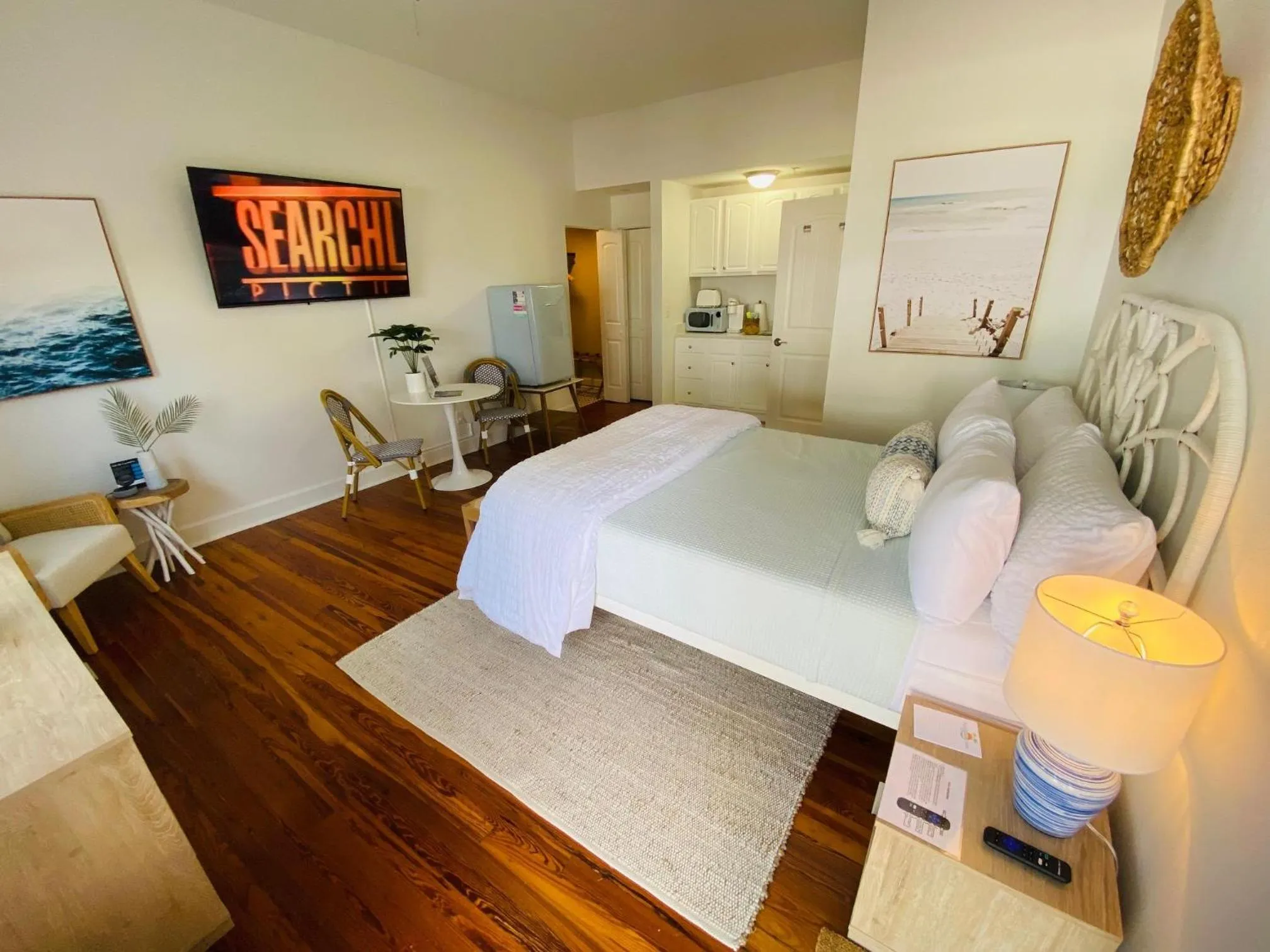 Bed in La Tortuga Historic Pass A Grille St Pete Beach 7