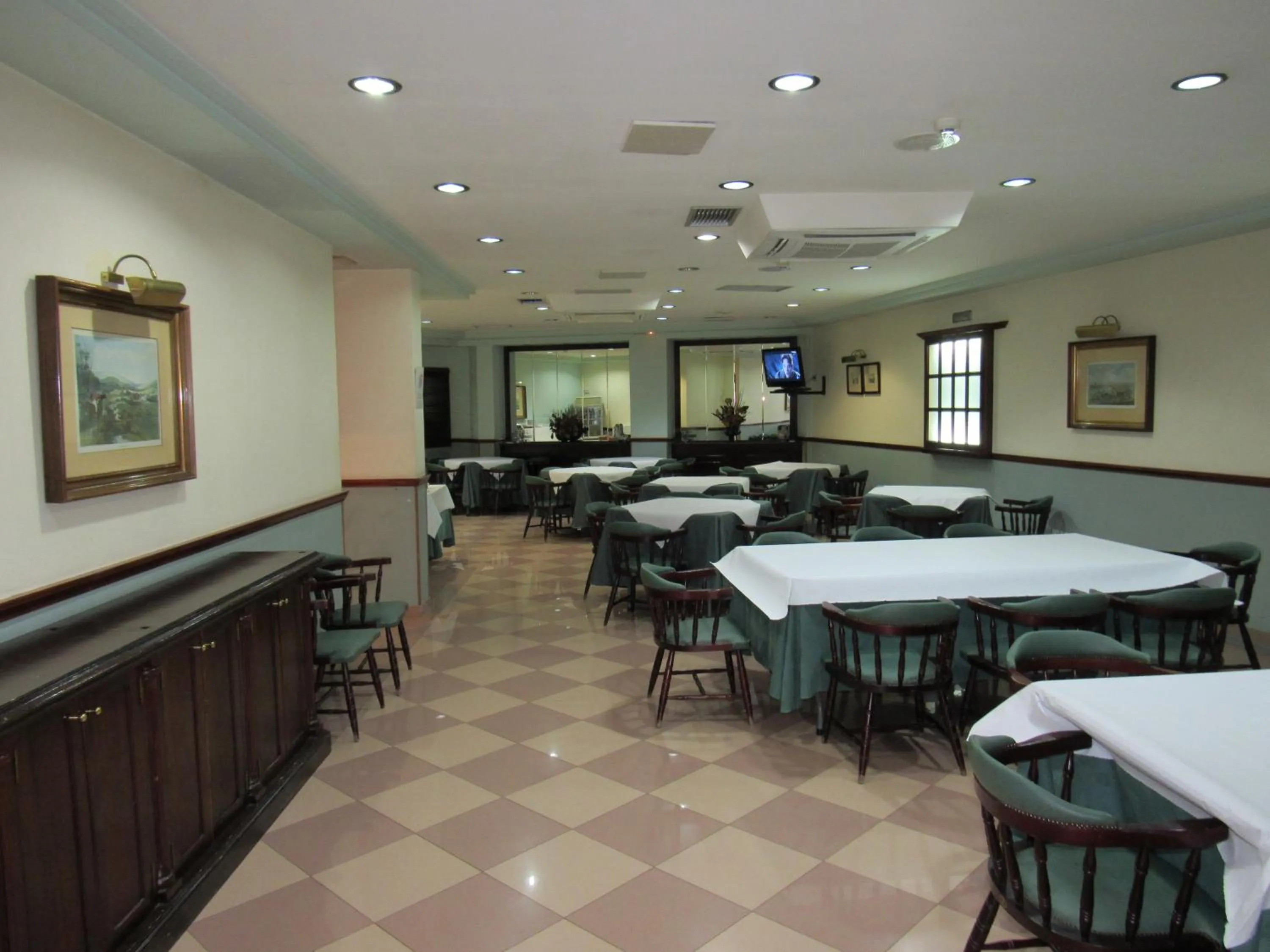 Restaurant/places to eat in Hotel Virgen del Camino Pontevedra