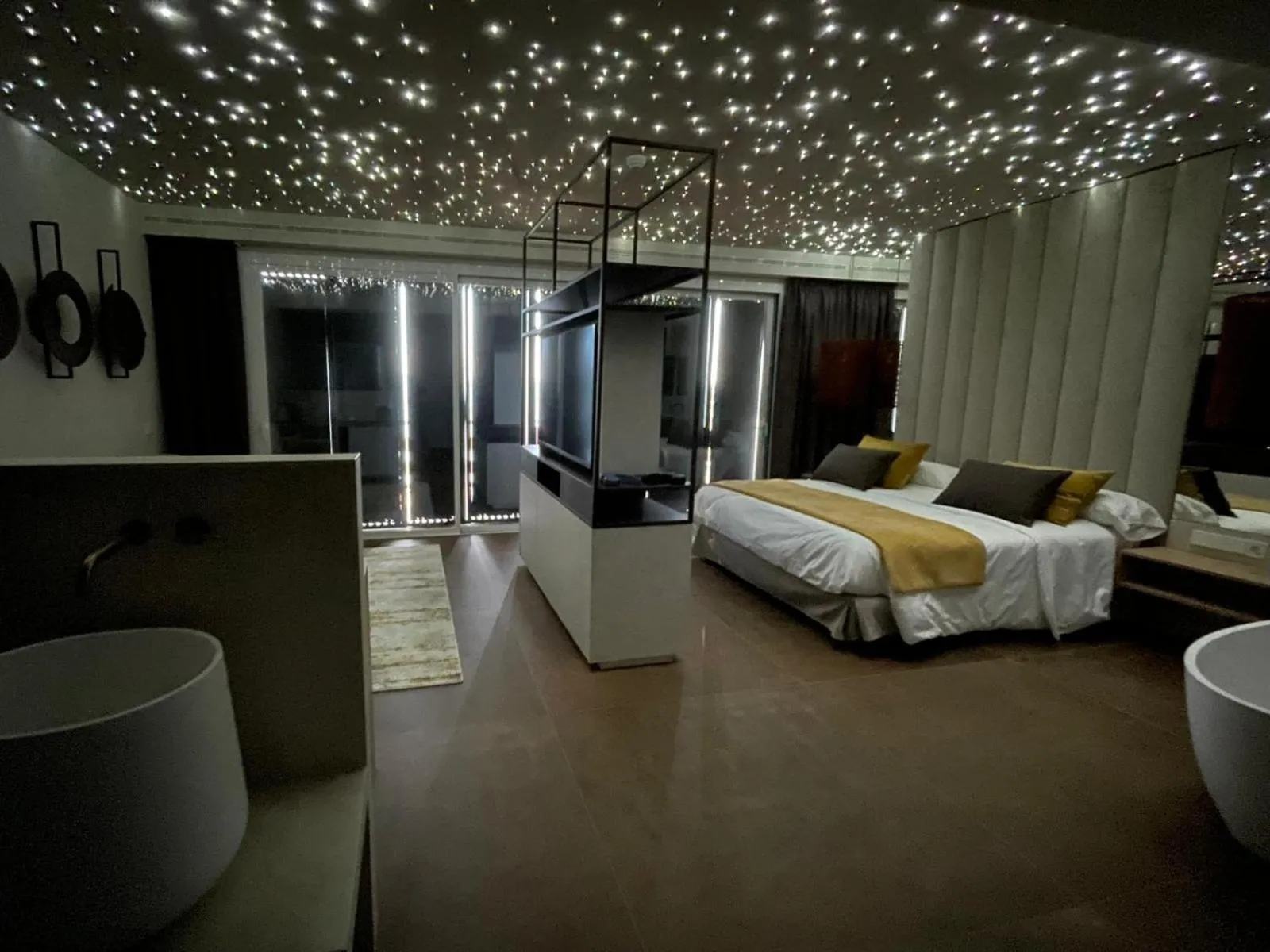 Bed in Canyelles Platja