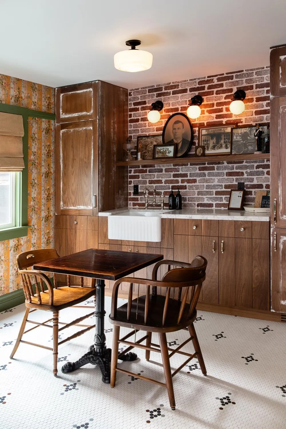 Kitchen or kitchenette in NP Boutique Lodge