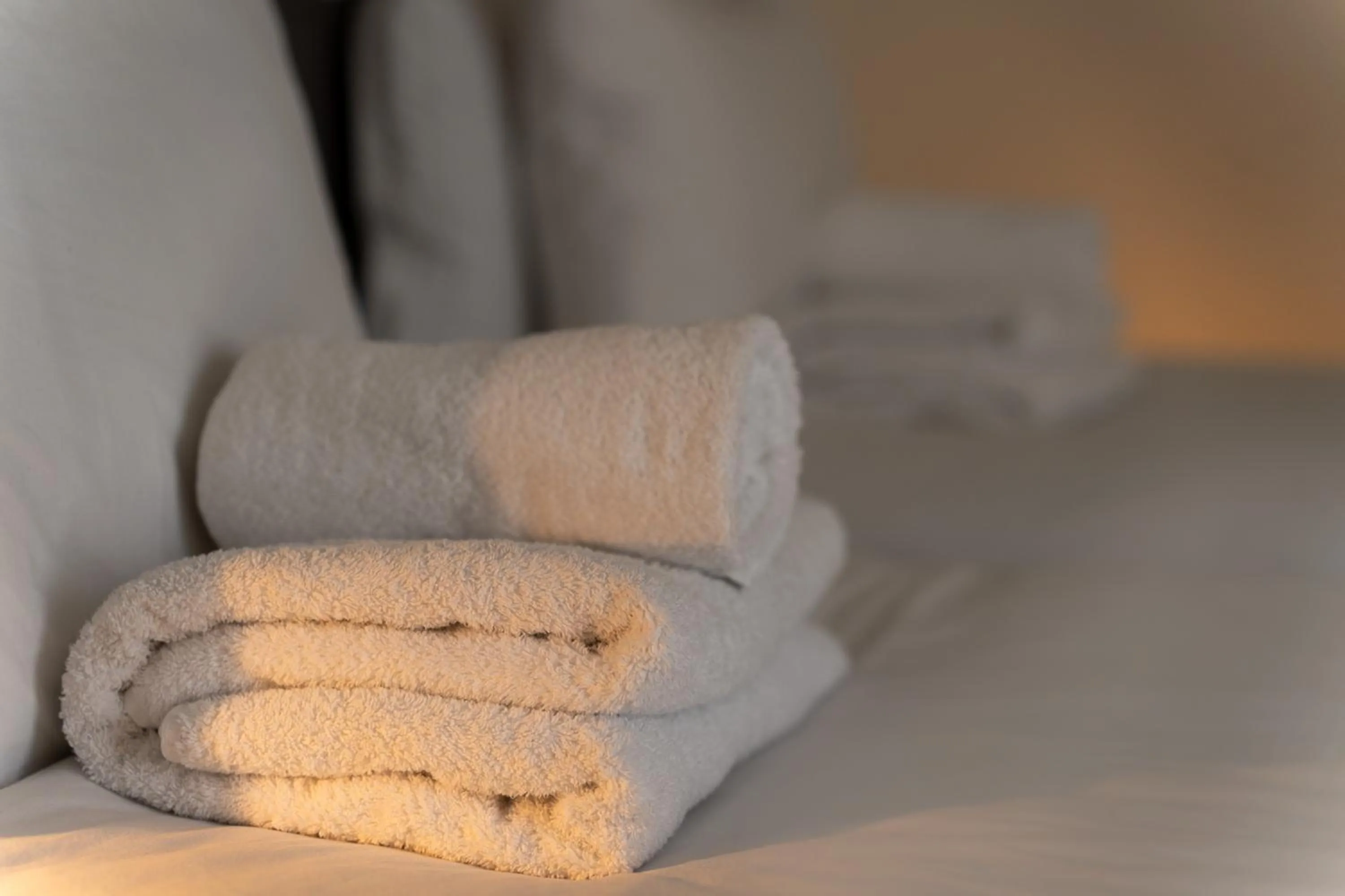 Bedroom, Bed in Abbey Point Hotel