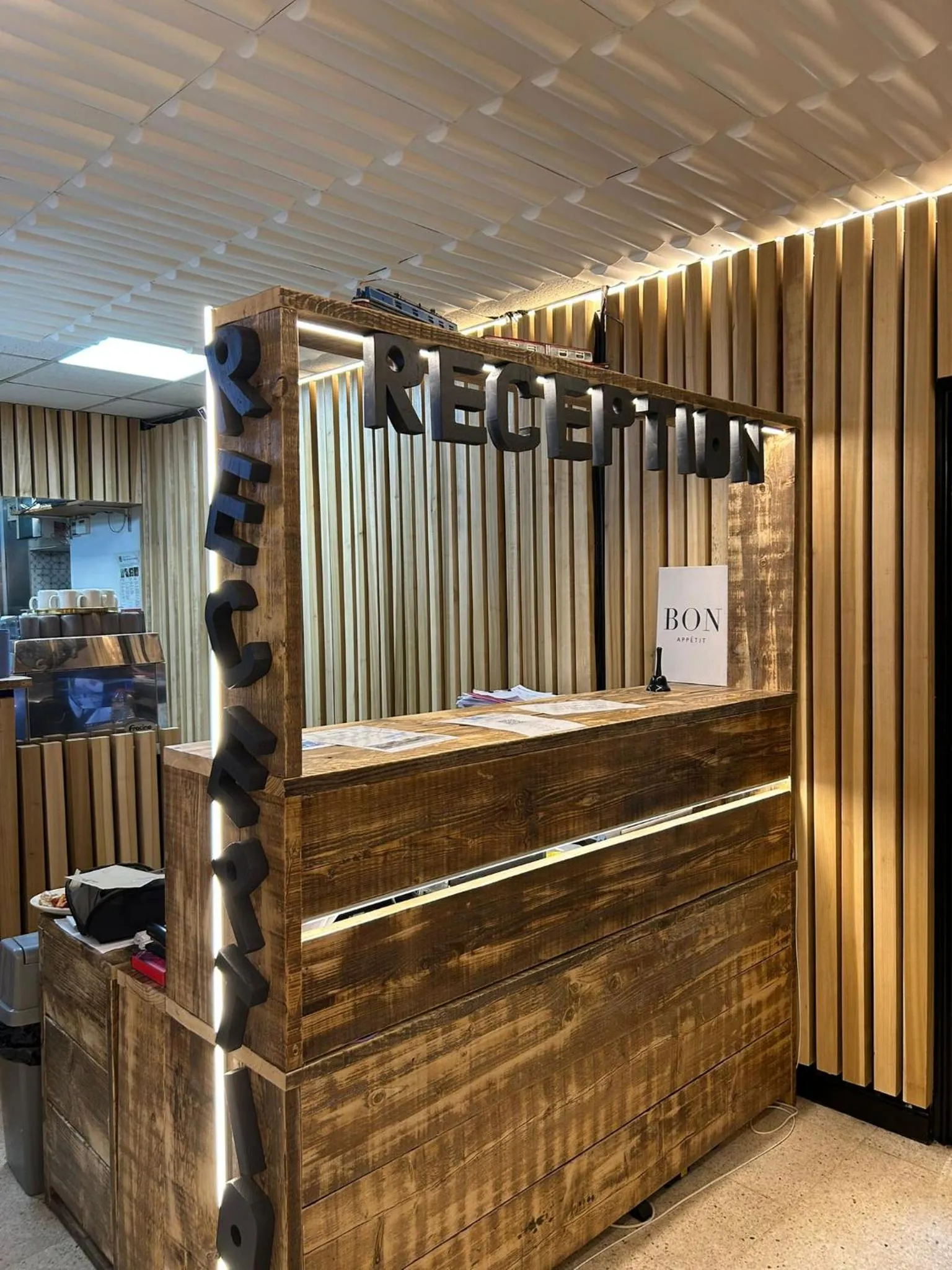 Lobby or reception in Abbey Point Hotel