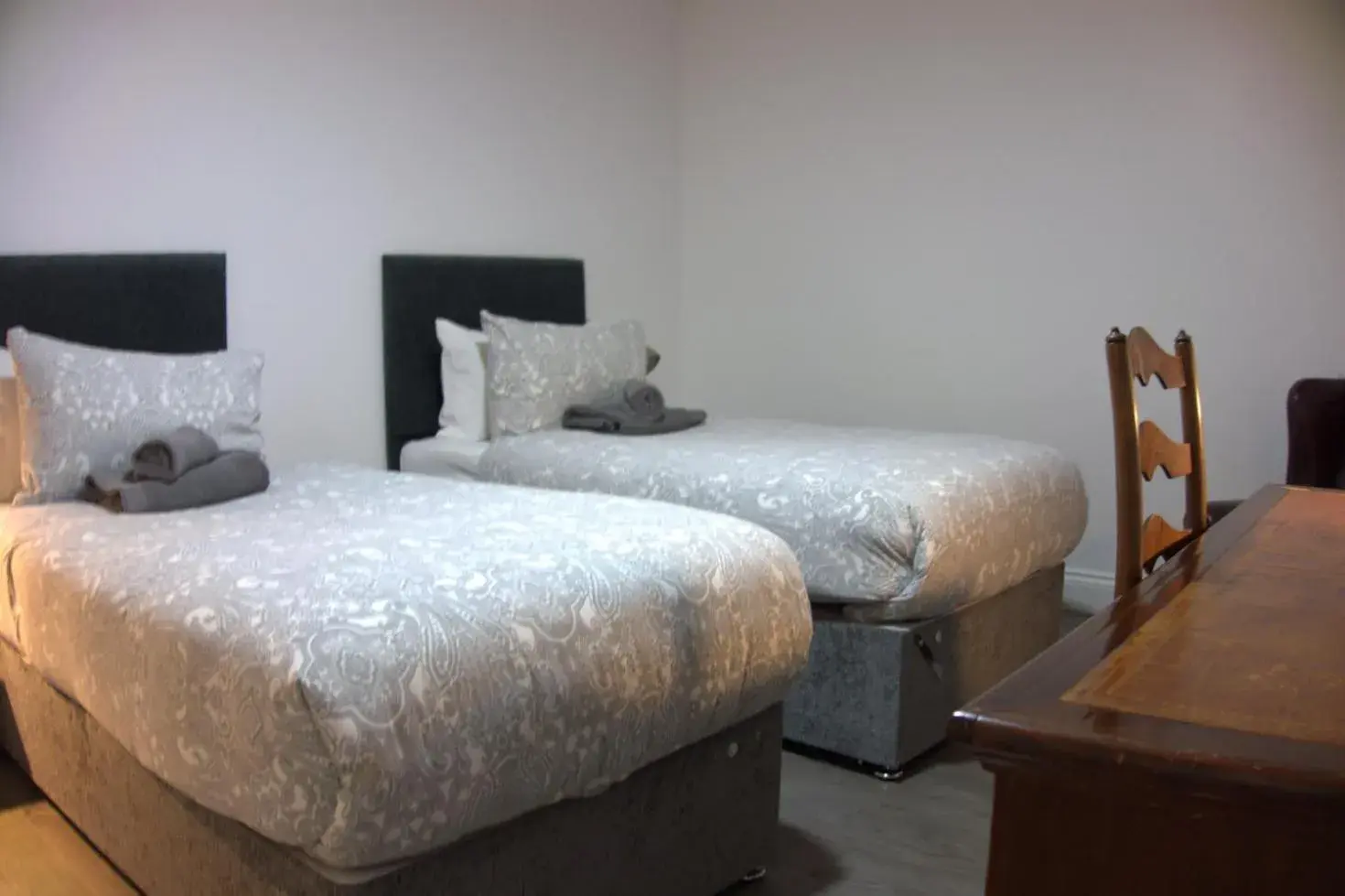 Bedroom, Bed in Abbey Point Hotel Bedroom, Bed in Abbey Point Hotel