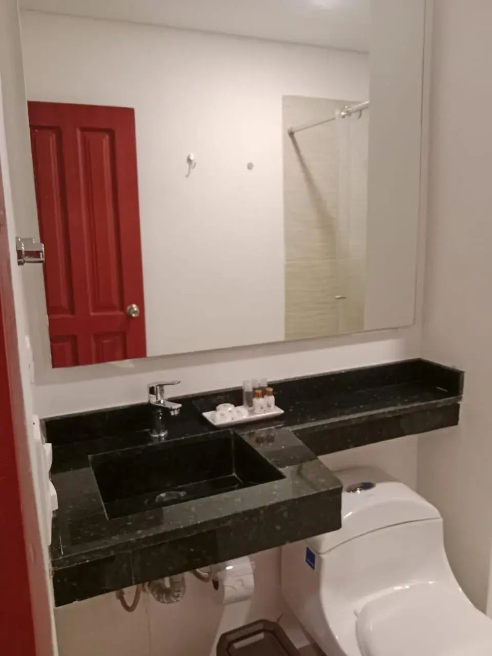 Bathroom in Hotel Caribbean Cartagena Bathroom in Hotel Caribbean Cartagena