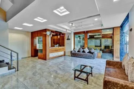 Lobby or reception in Hotel Sai Sparsh