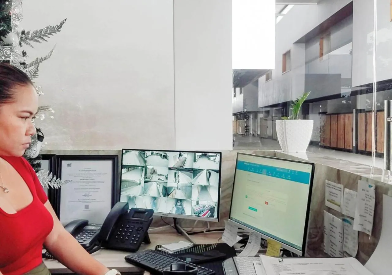 Lobby or reception in M LILOAN PENSION HOUSE