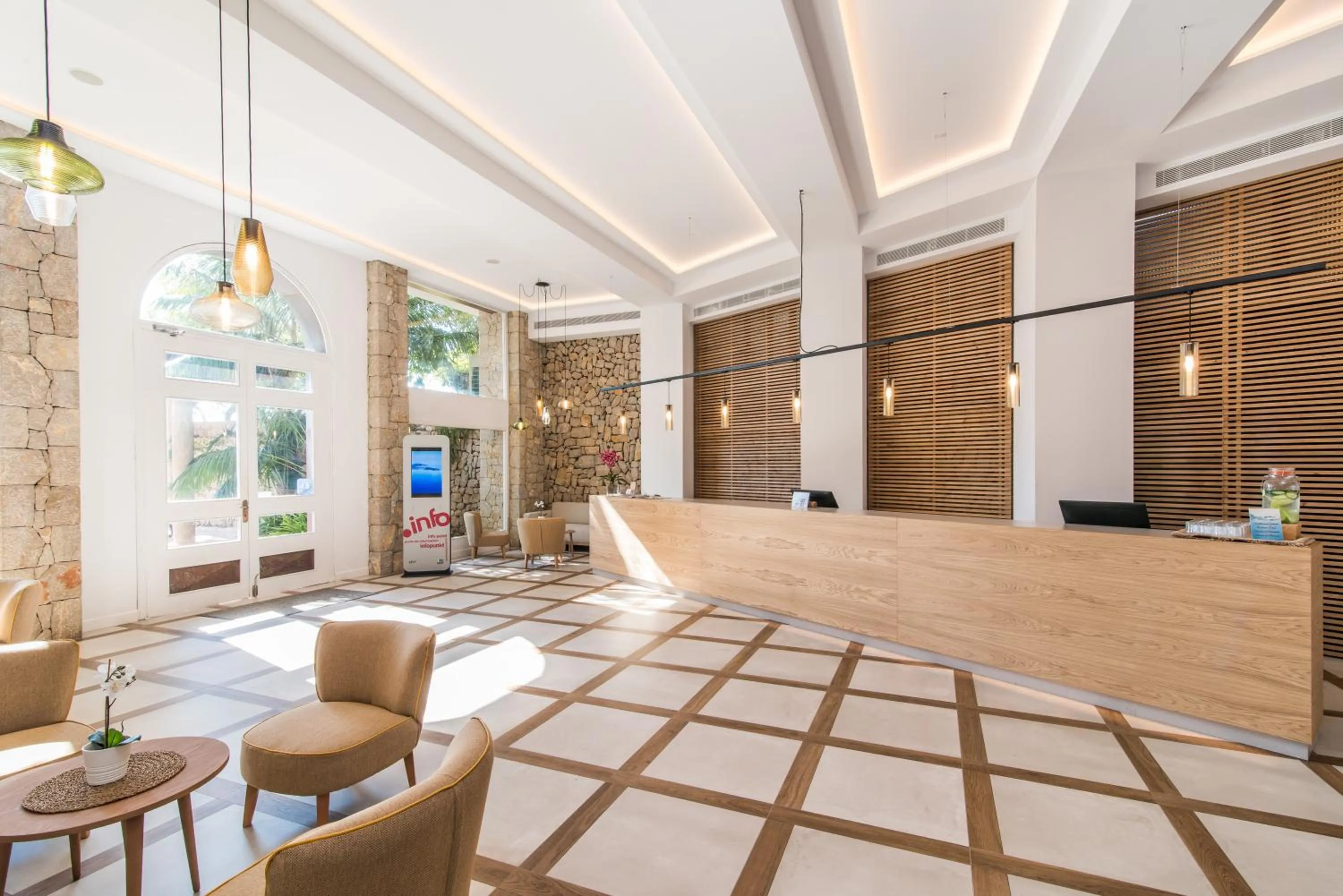 Lobby or reception in Hotel Na Taconera